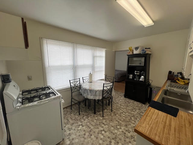 2660 Campton Heights Drive