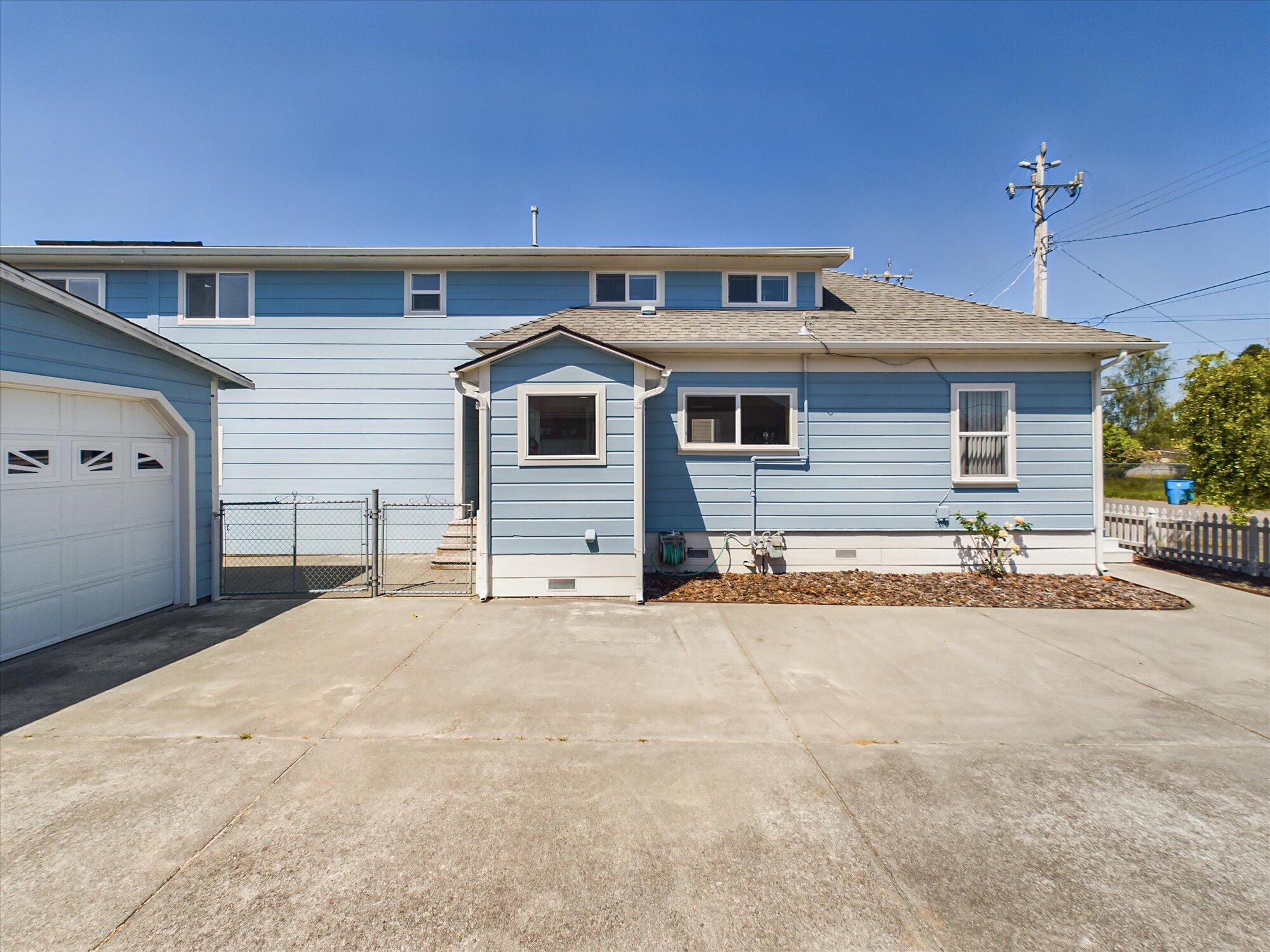 2226 Arbutus Street