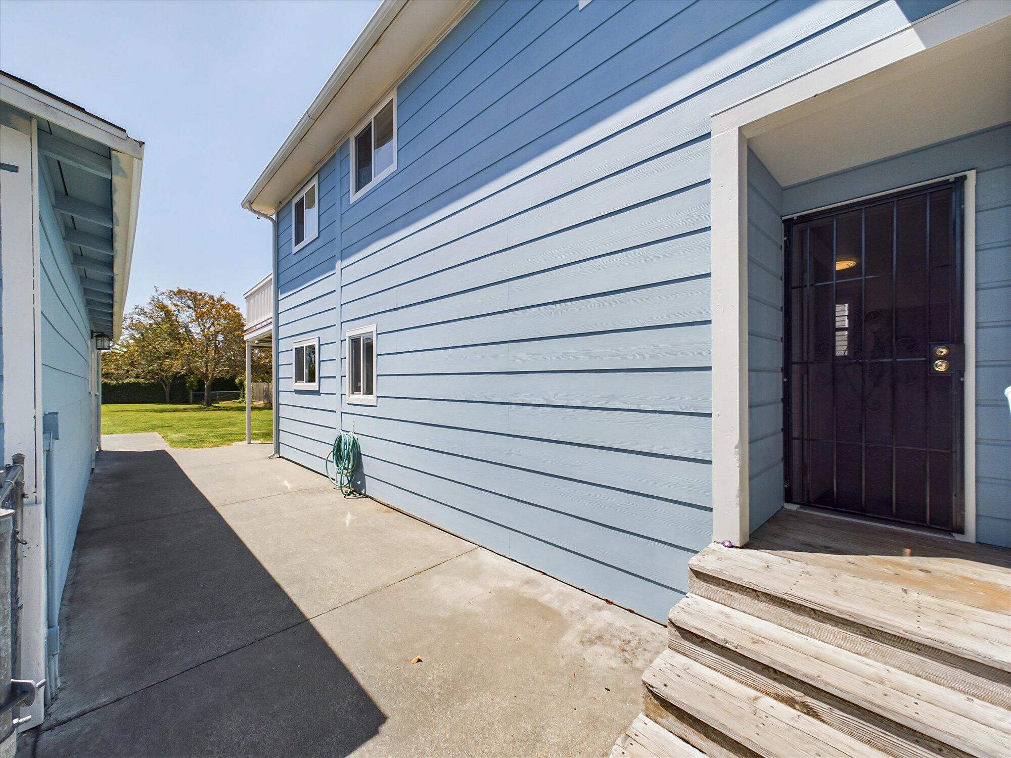 2226 Arbutus Street