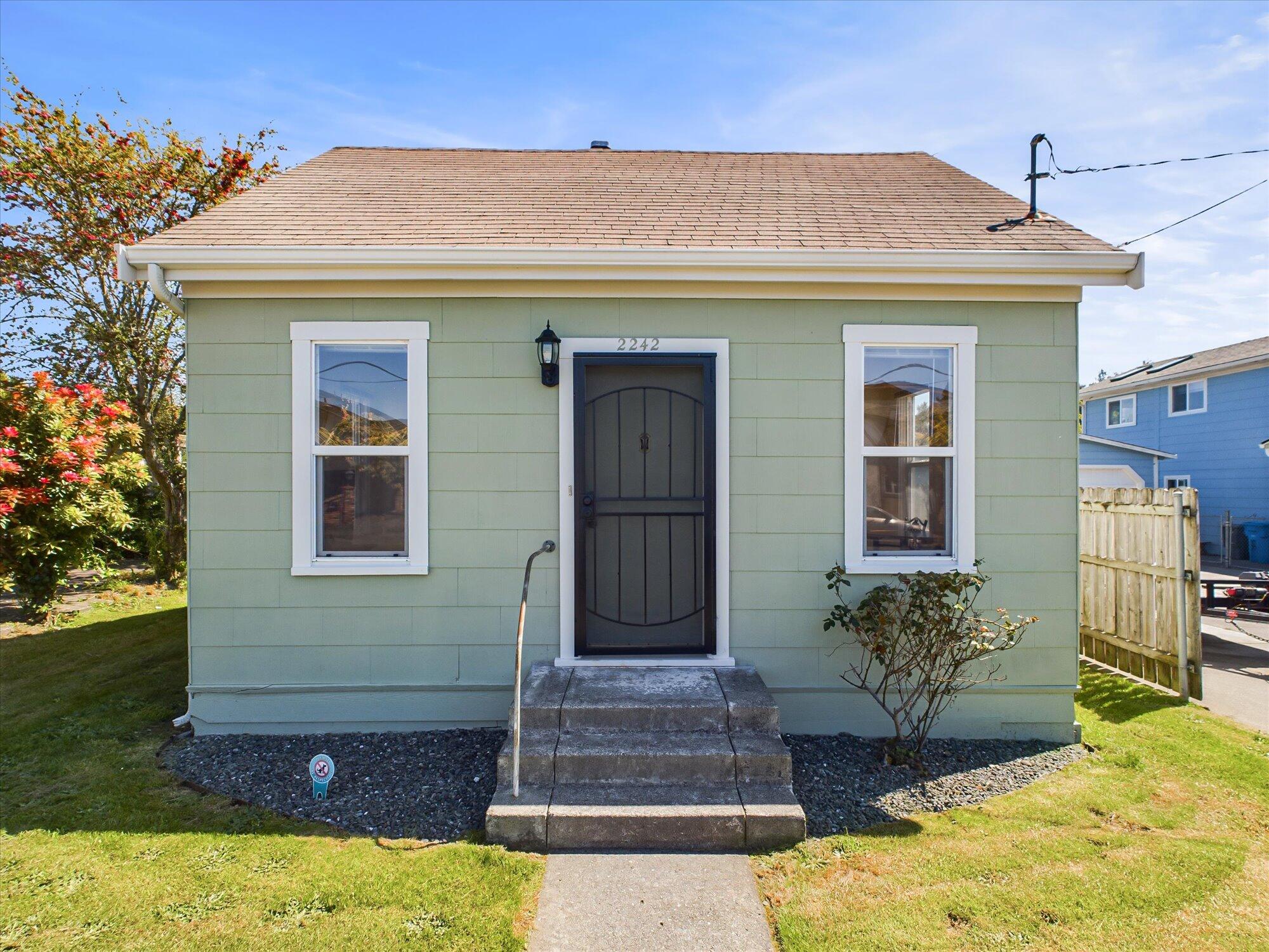 2226 Arbutus Street