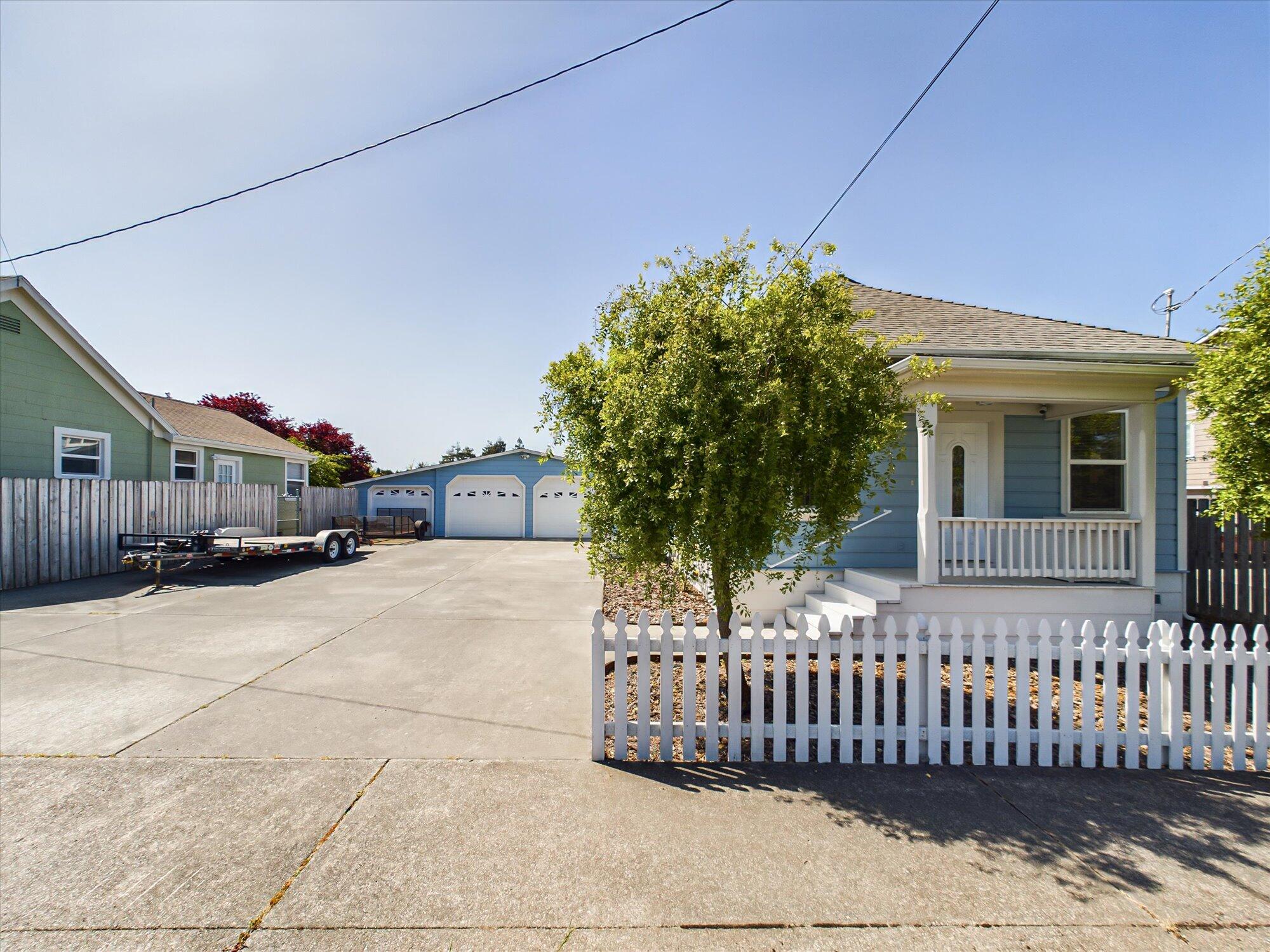2226 Arbutus Street