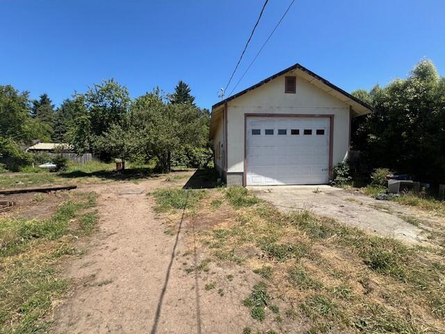 6863 Rohnerville Road