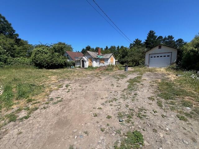 6863 Rohnerville Road