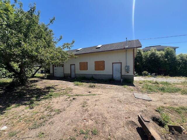 6863 Rohnerville Road