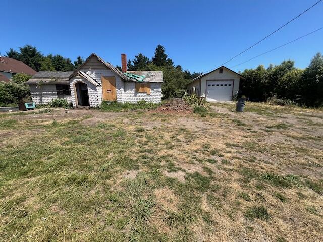 6863 Rohnerville Road
