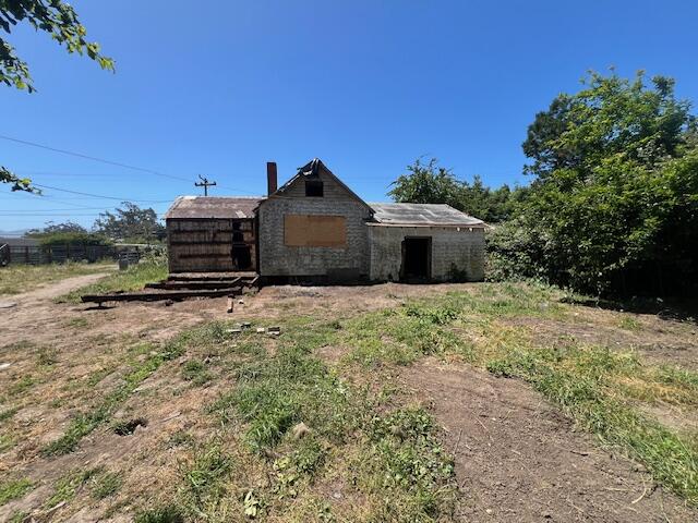 6863 Rohnerville Road