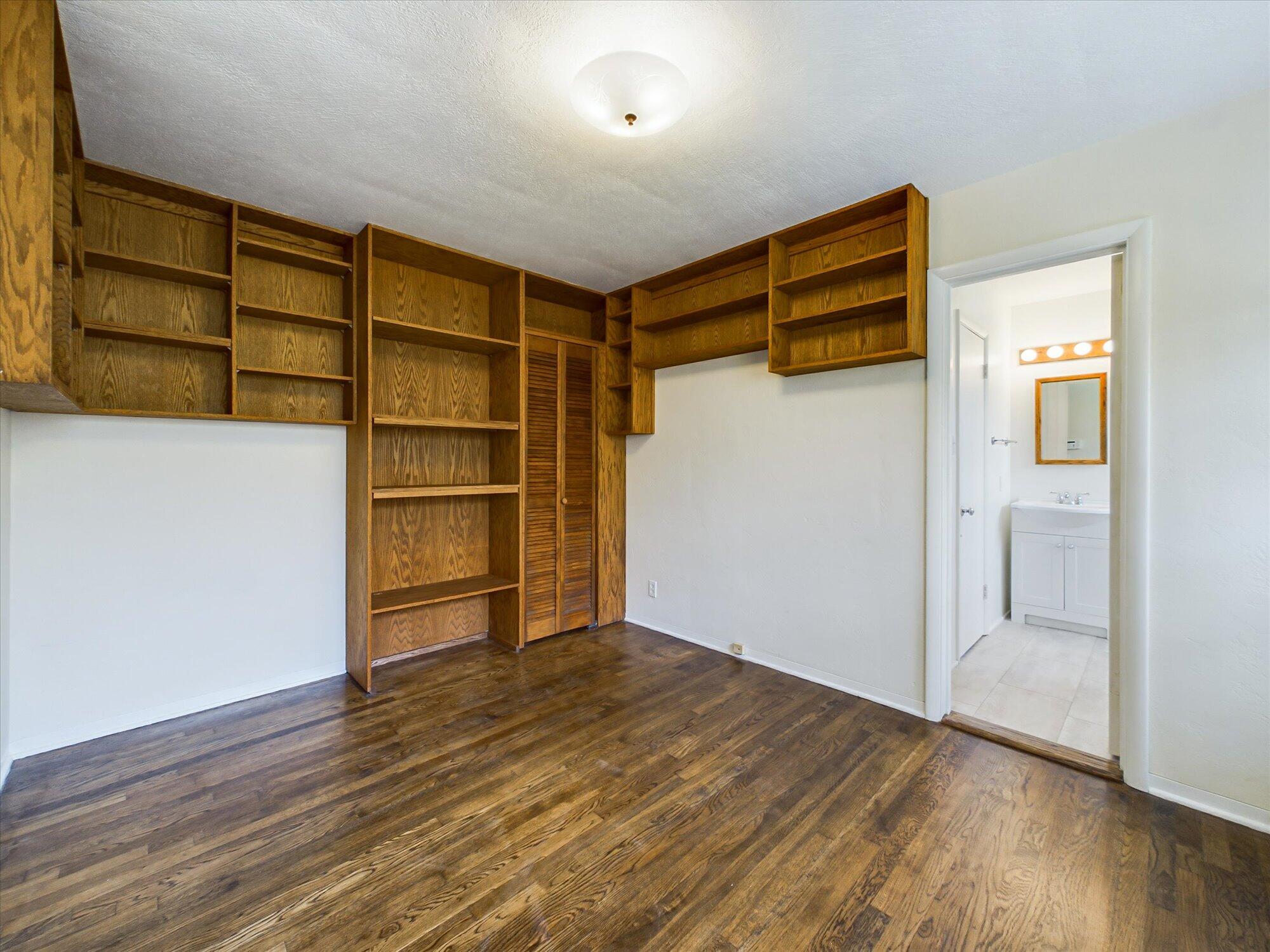 2034 Everding Street