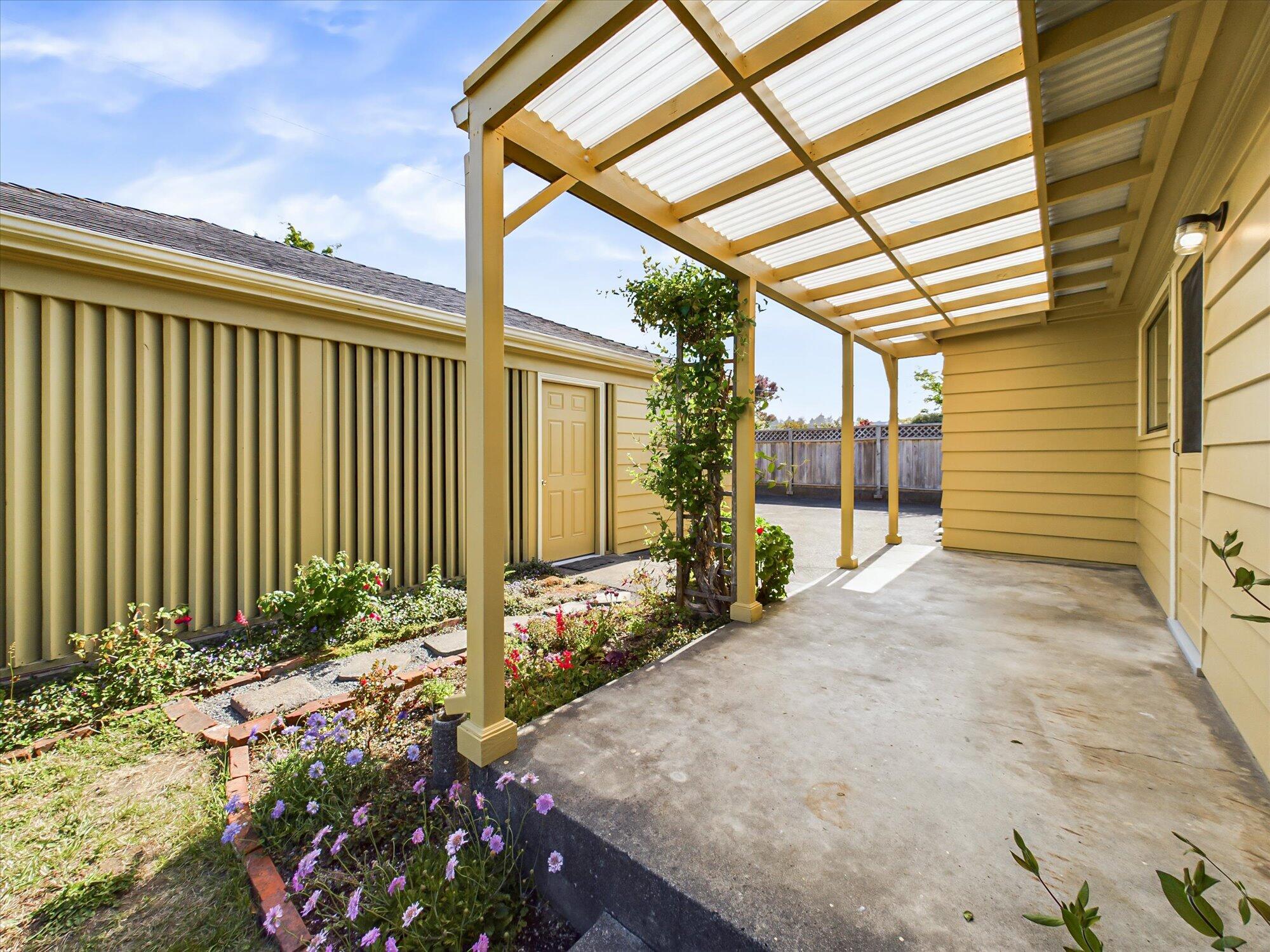 2034 Everding Street