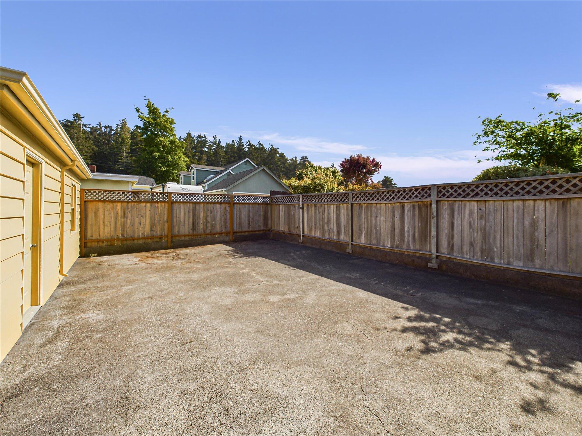 2034 Everding Street
