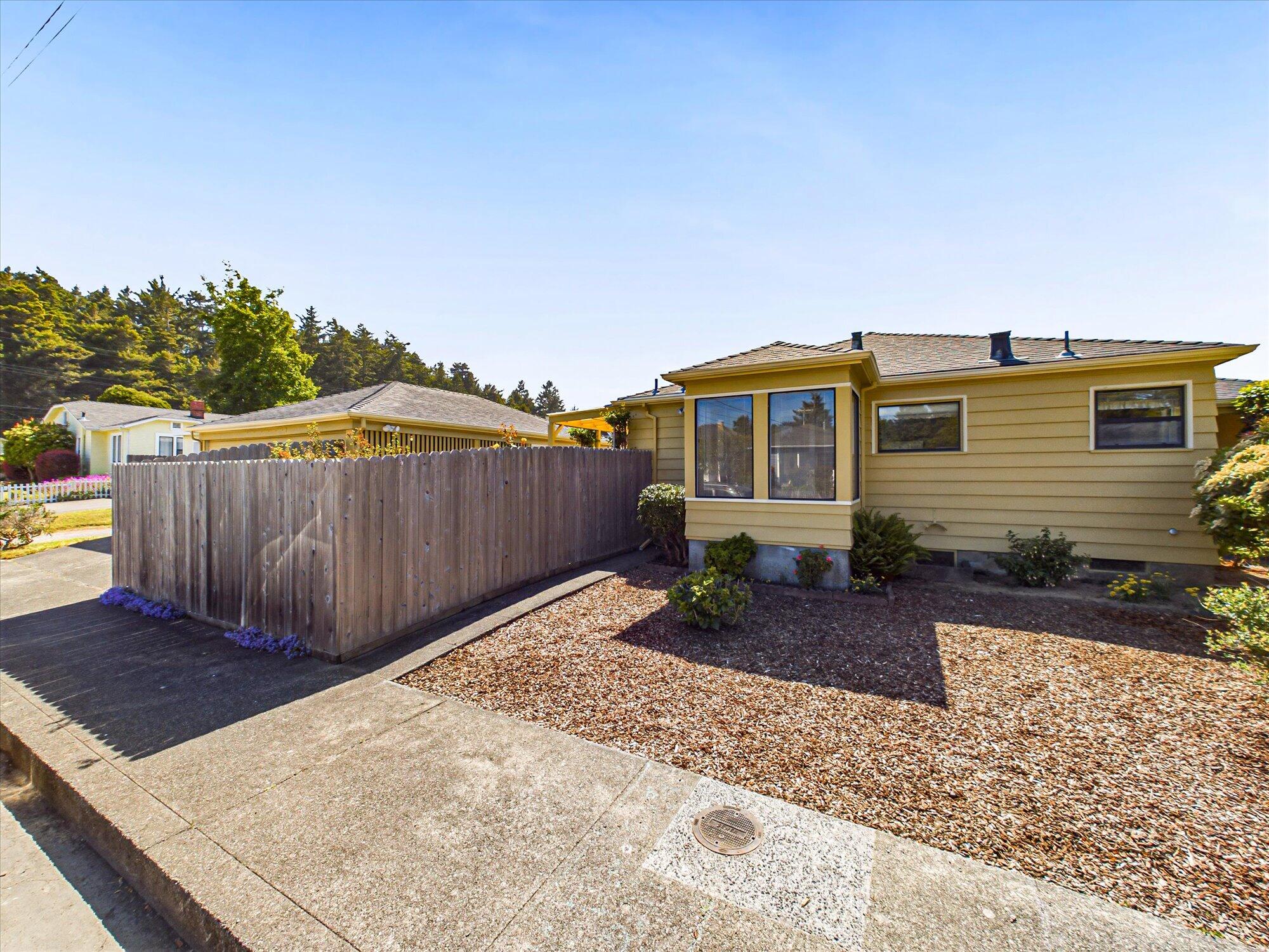 2034 Everding Street