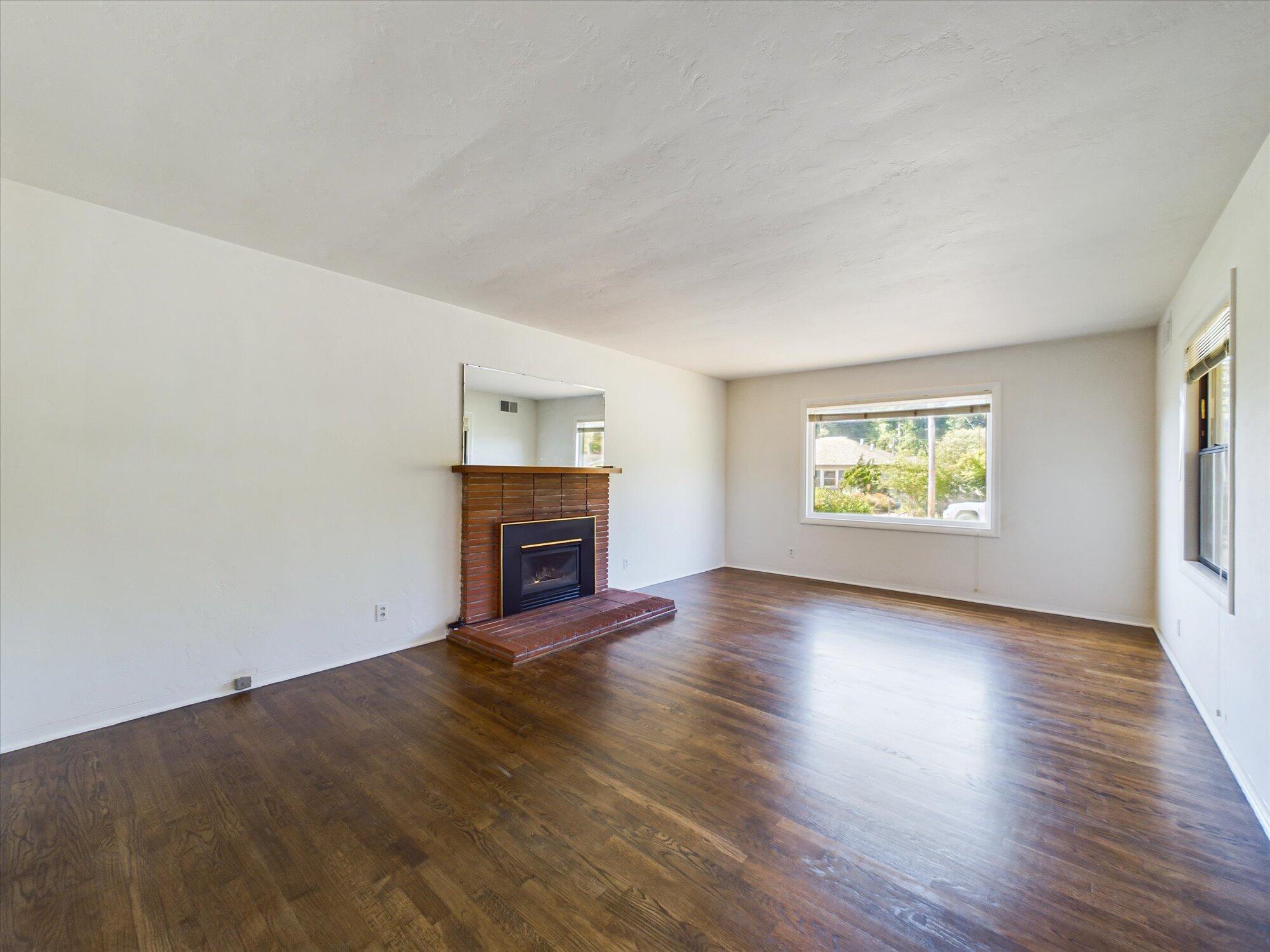 2034 Everding Street