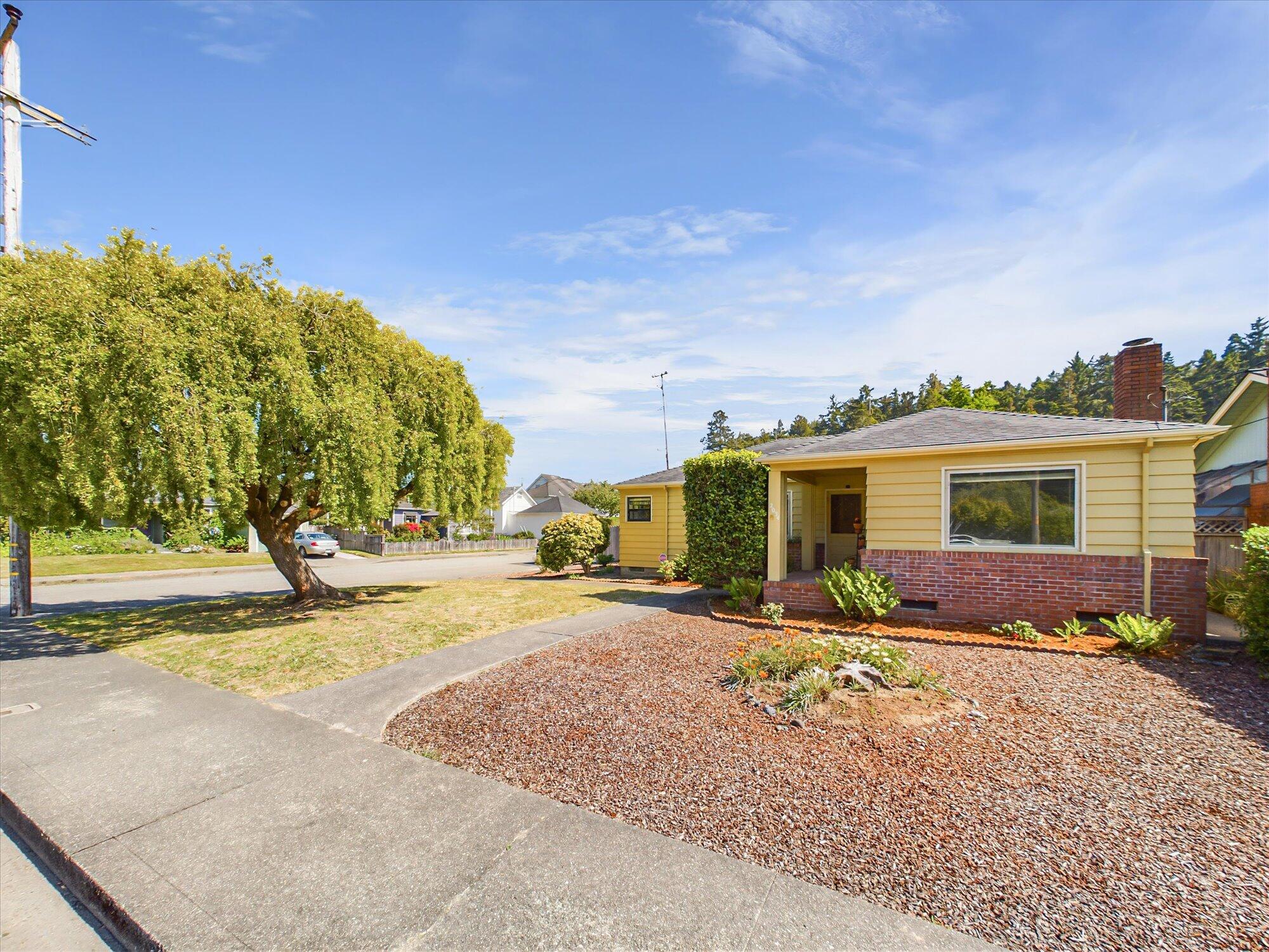 2034 Everding Street