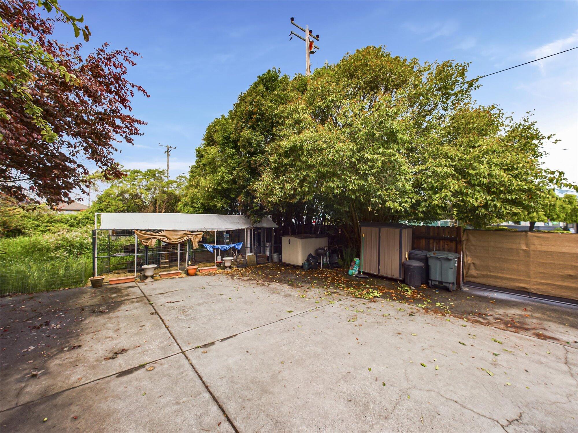 389 H St.