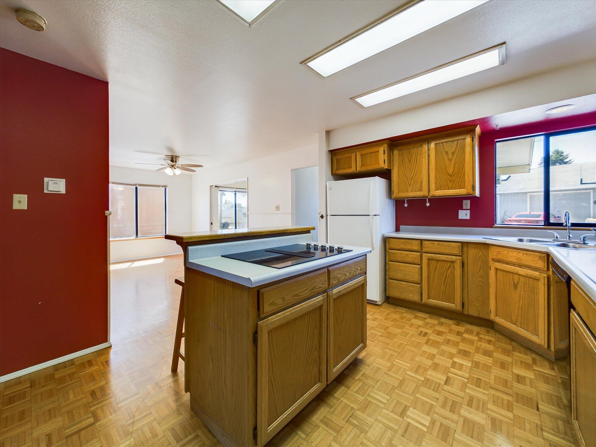 2051/2049 Sutter Road, McKinleyville