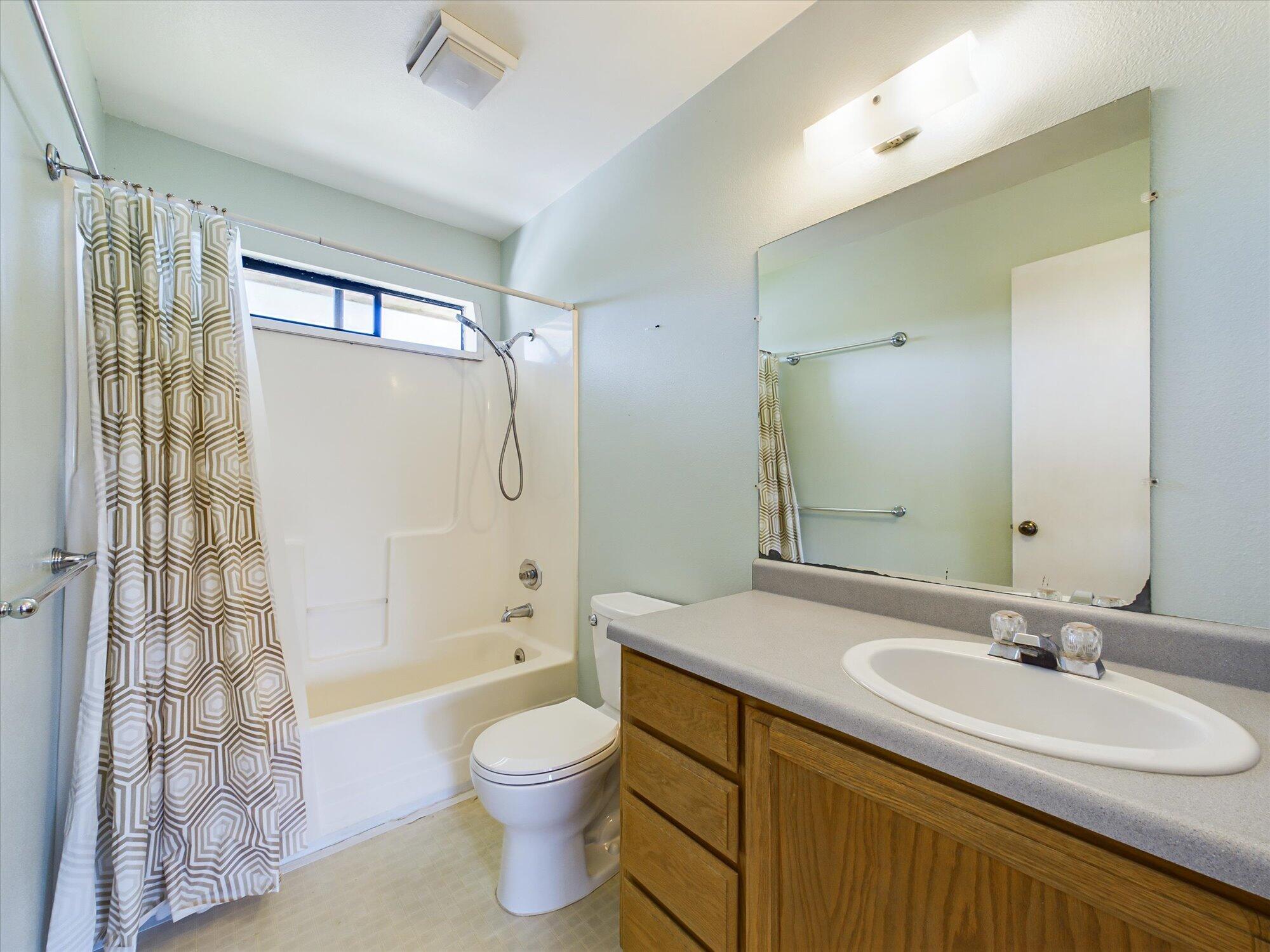 2051/2049 Sutter Road, McKinleyville