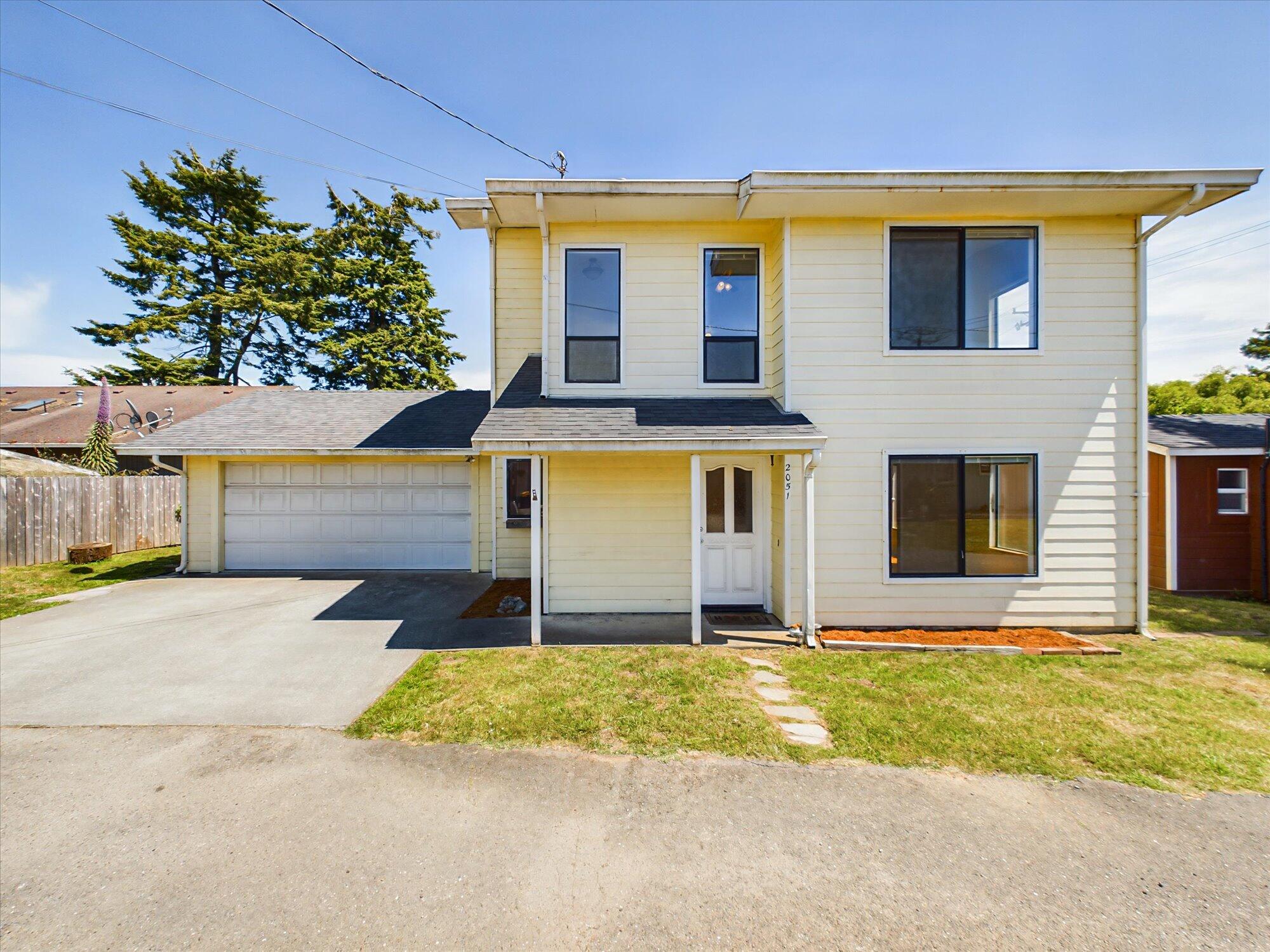 2051/2049 Sutter Road, McKinleyville