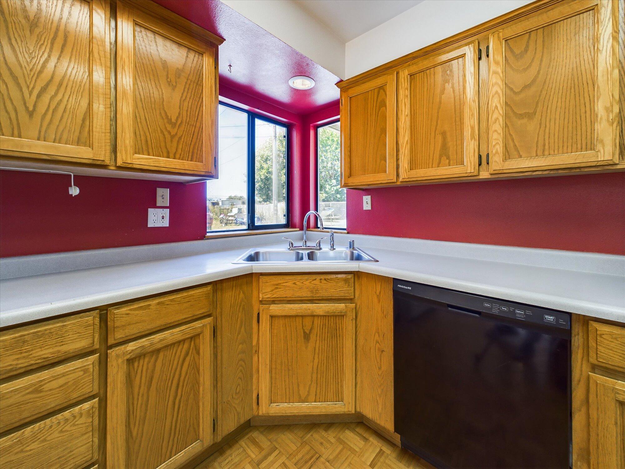 2051/2049 Sutter Road, McKinleyville