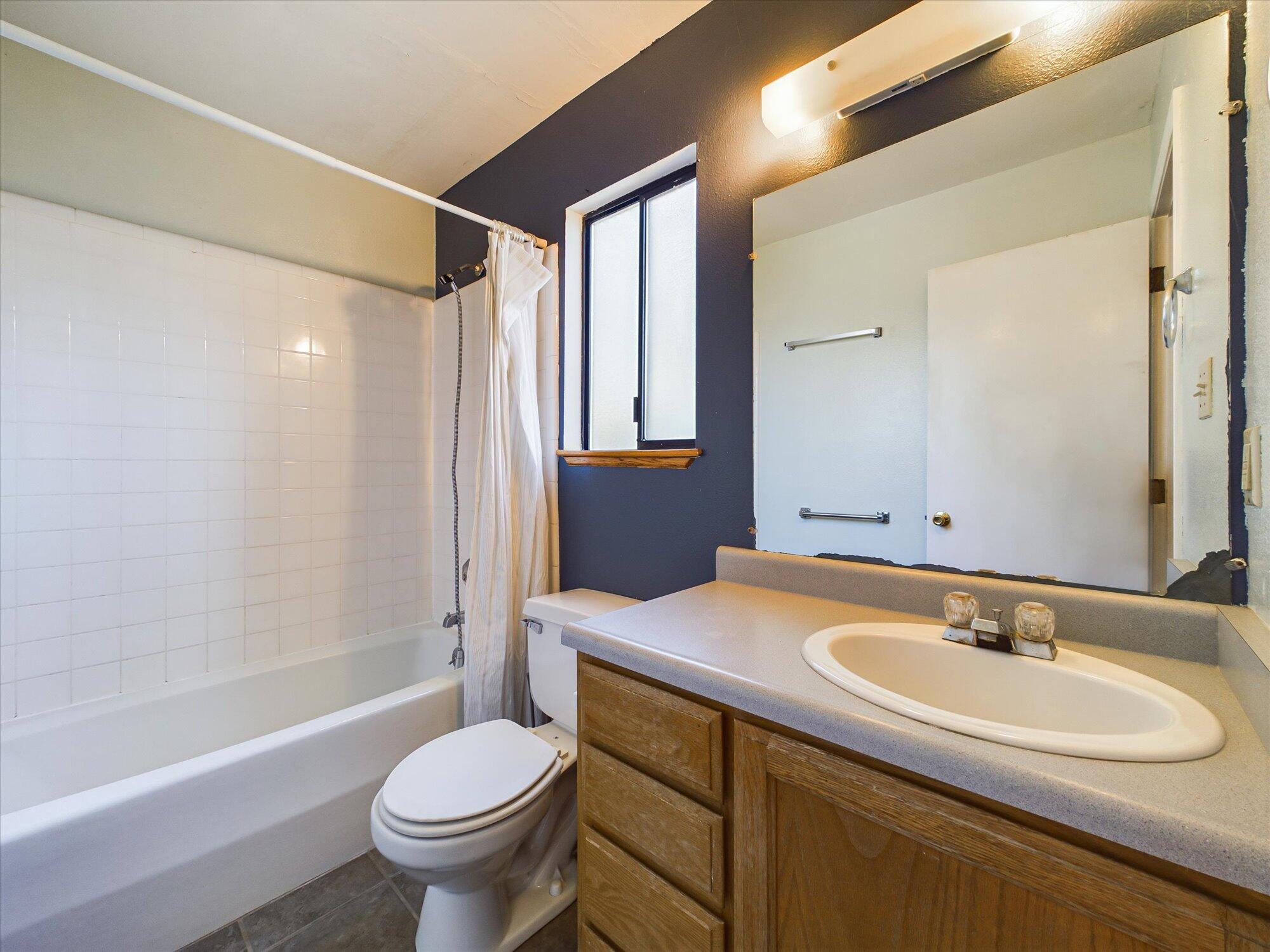 2051/2049 Sutter Road, McKinleyville