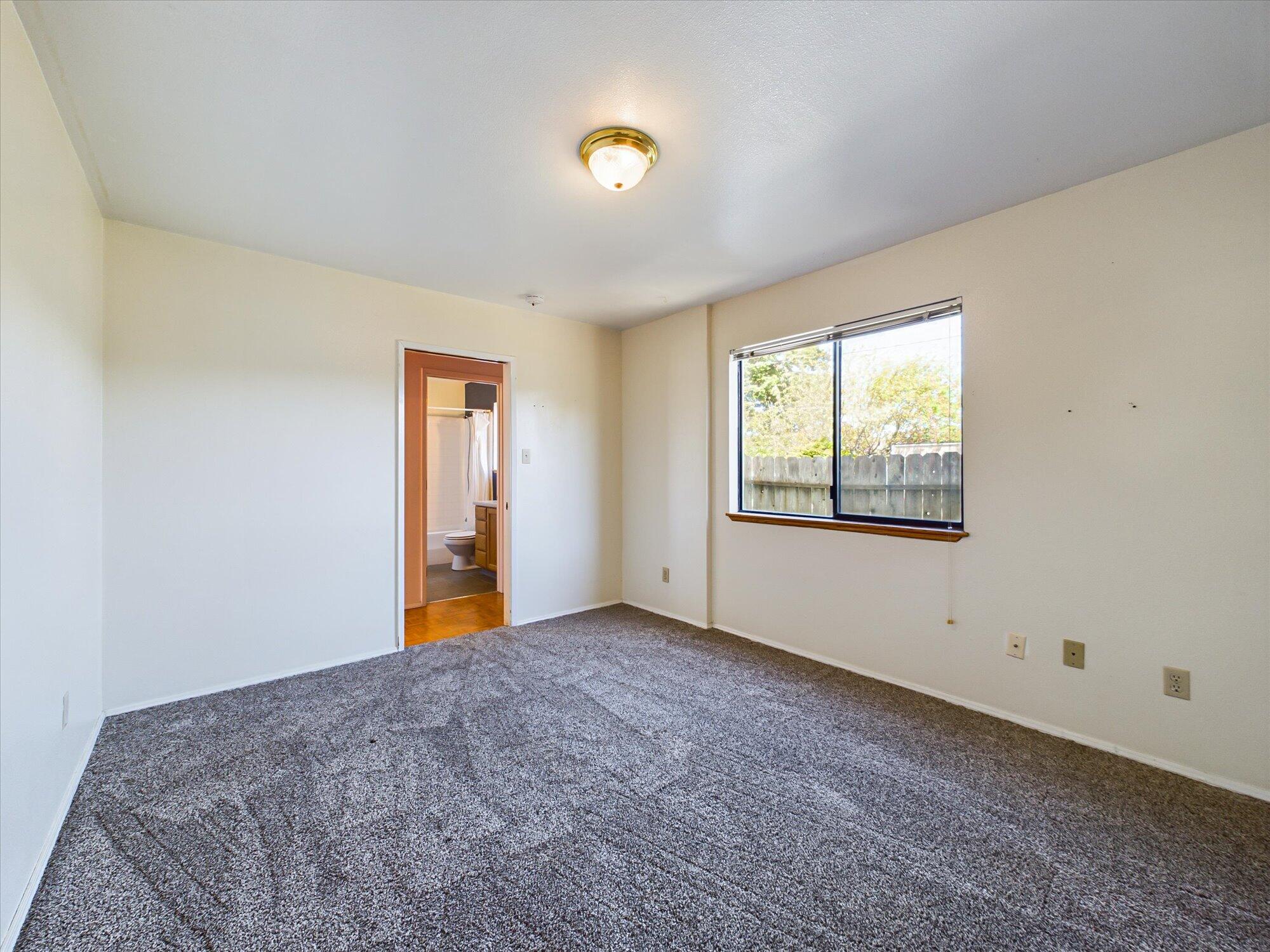 2051/2049 Sutter Road, McKinleyville