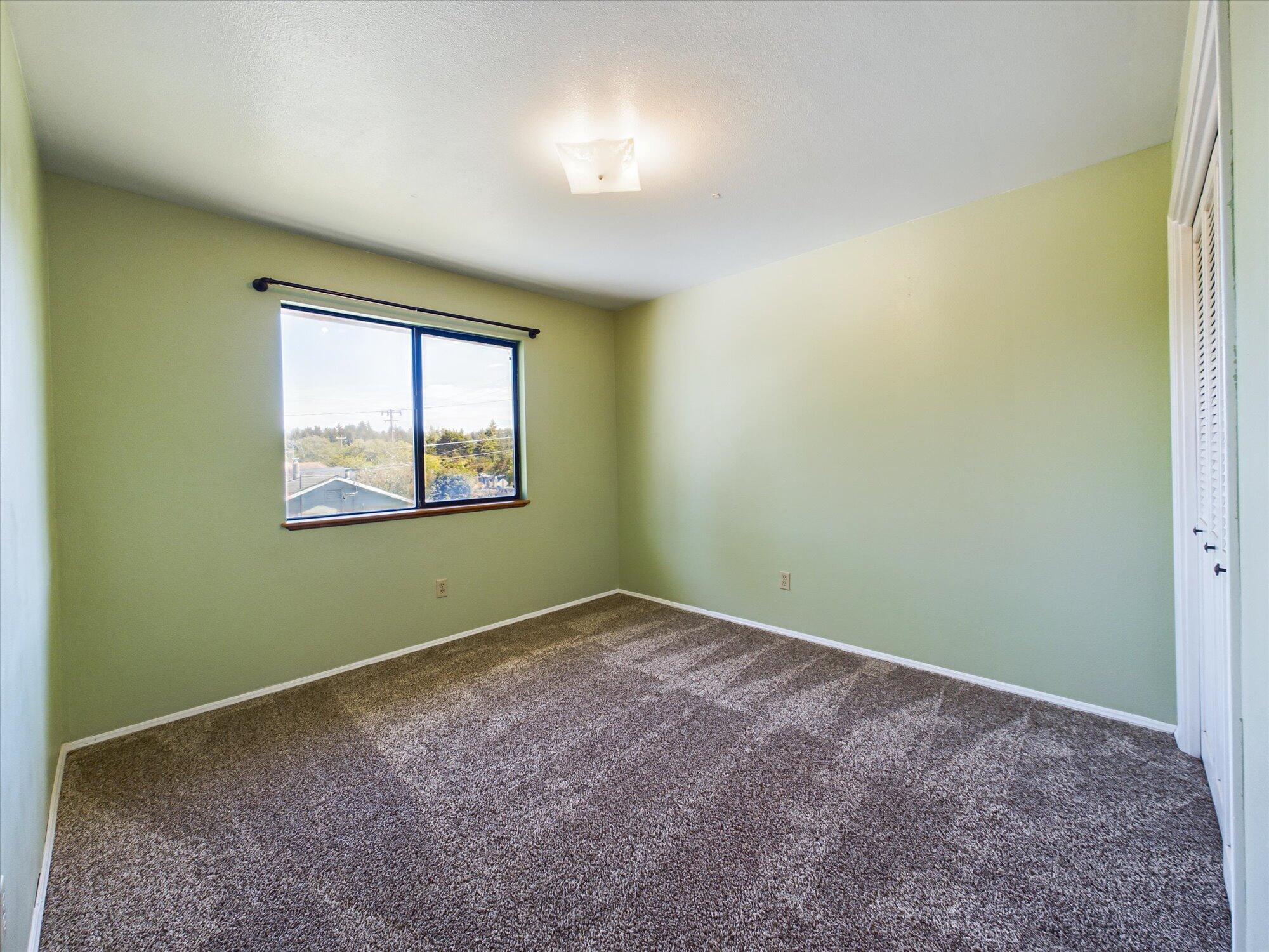 2051/2049 Sutter Road, McKinleyville