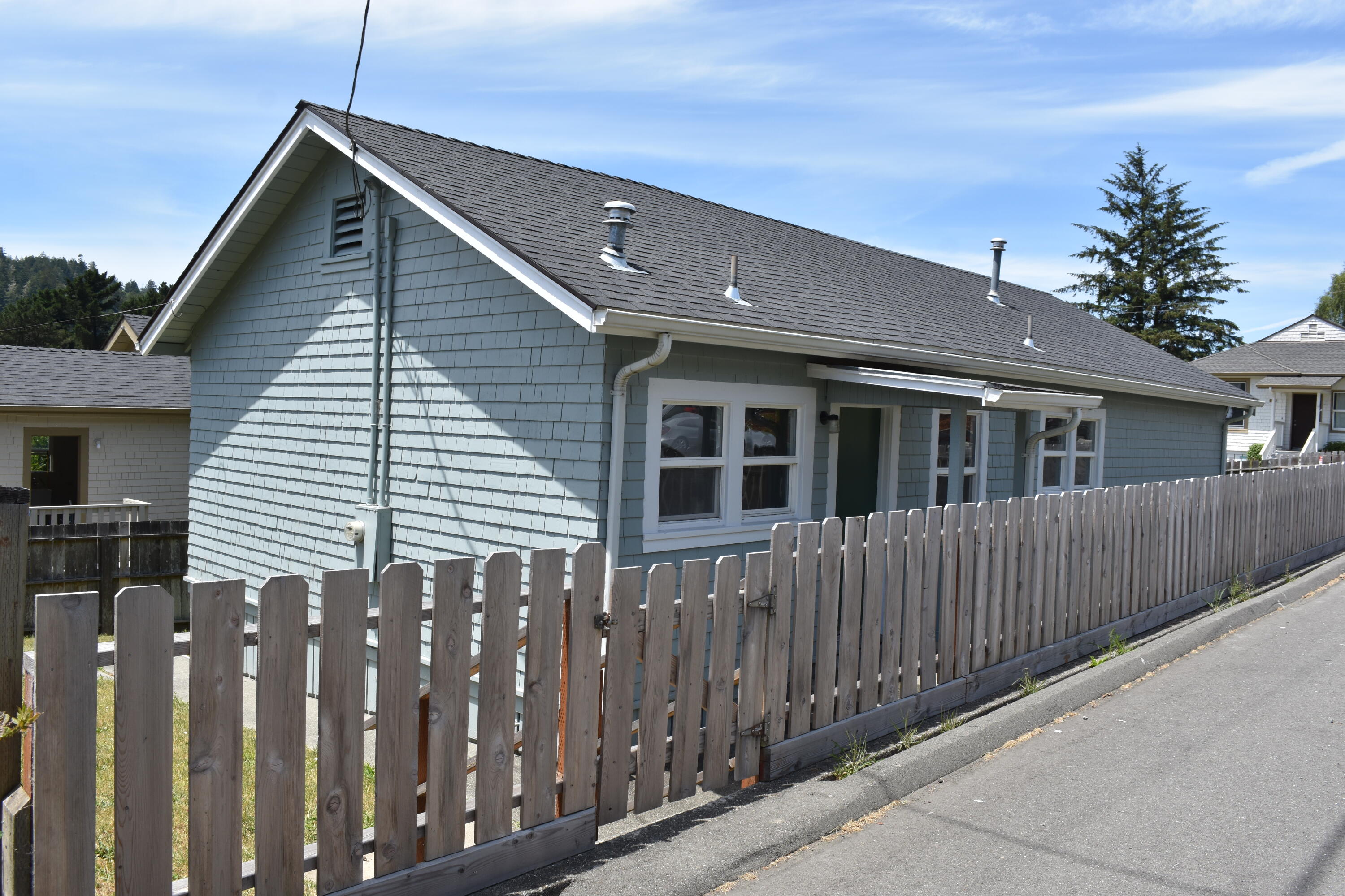 673 4th Street