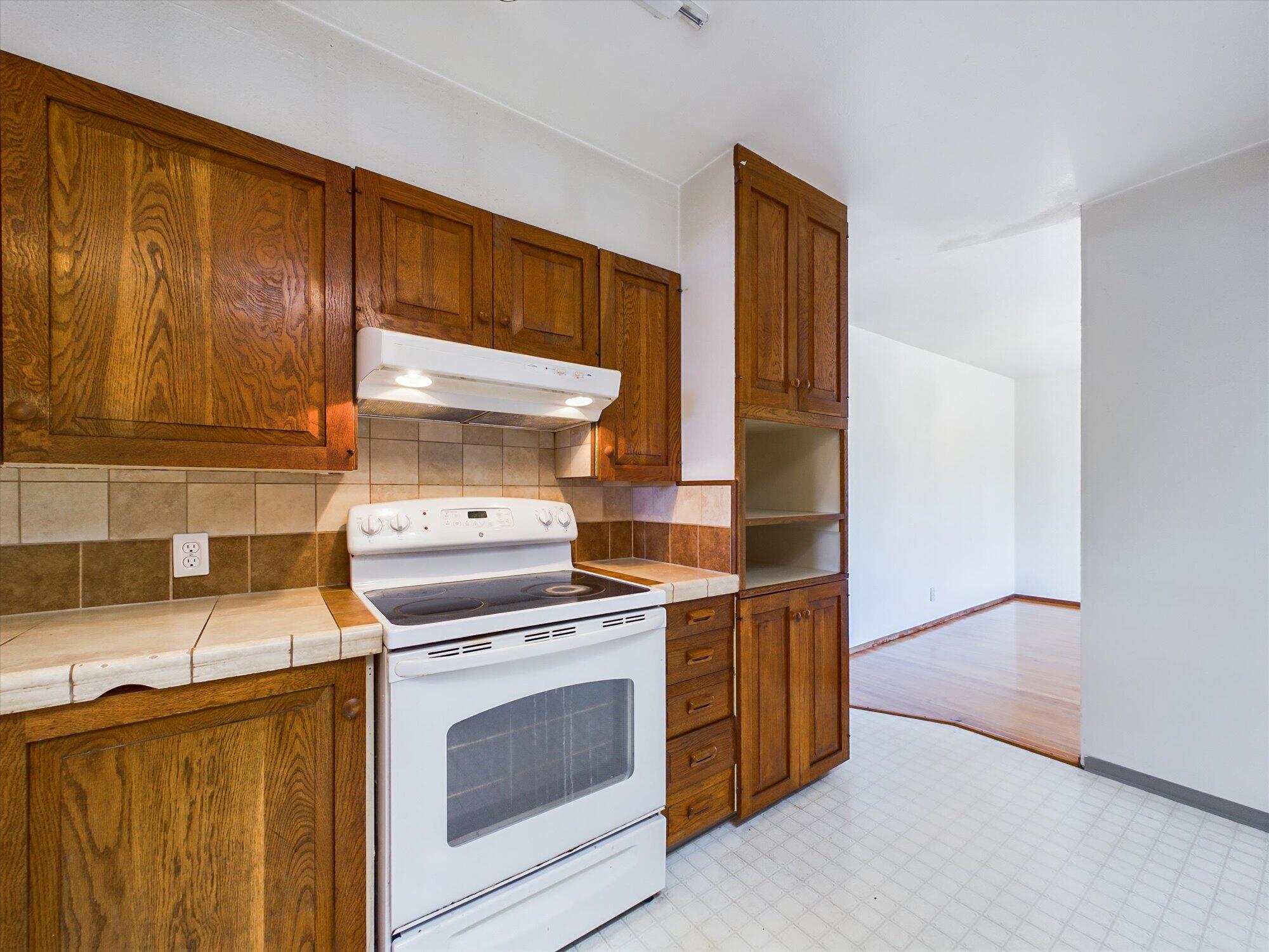 1749 Linton Avenue