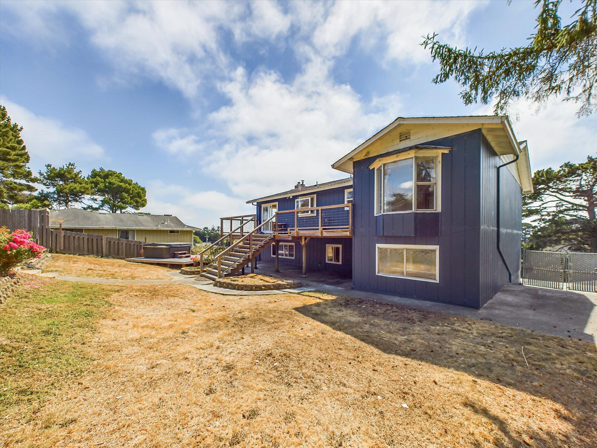1563 Salmon Avenue, McKinleyville