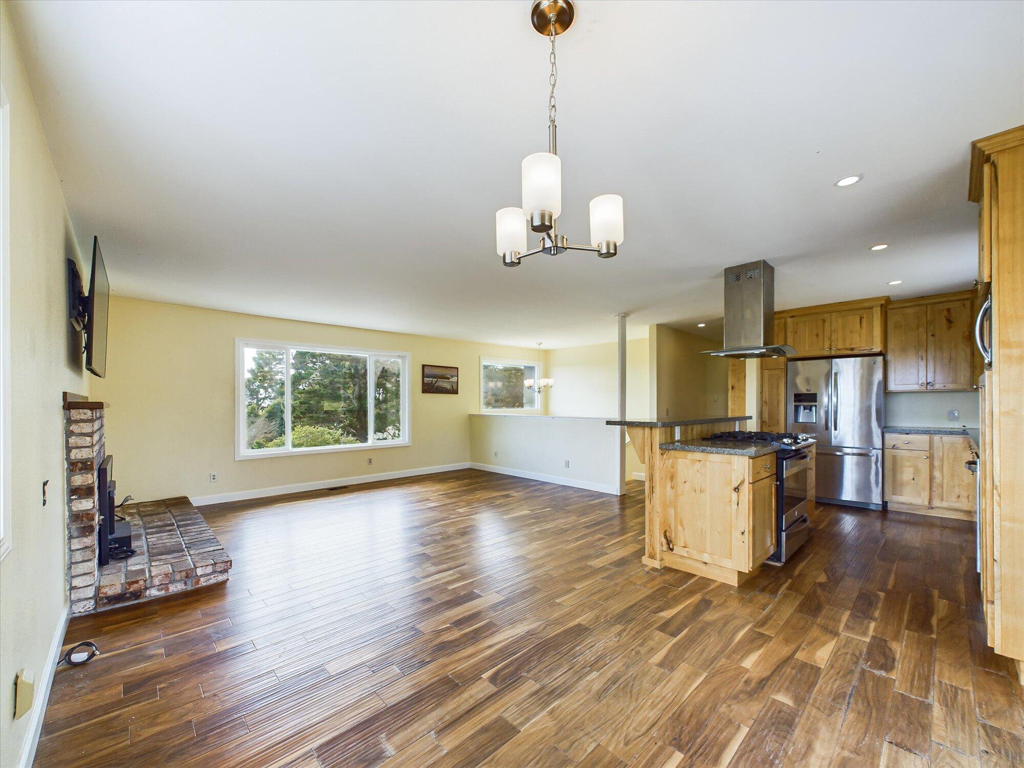 1563 Salmon Avenue, McKinleyville