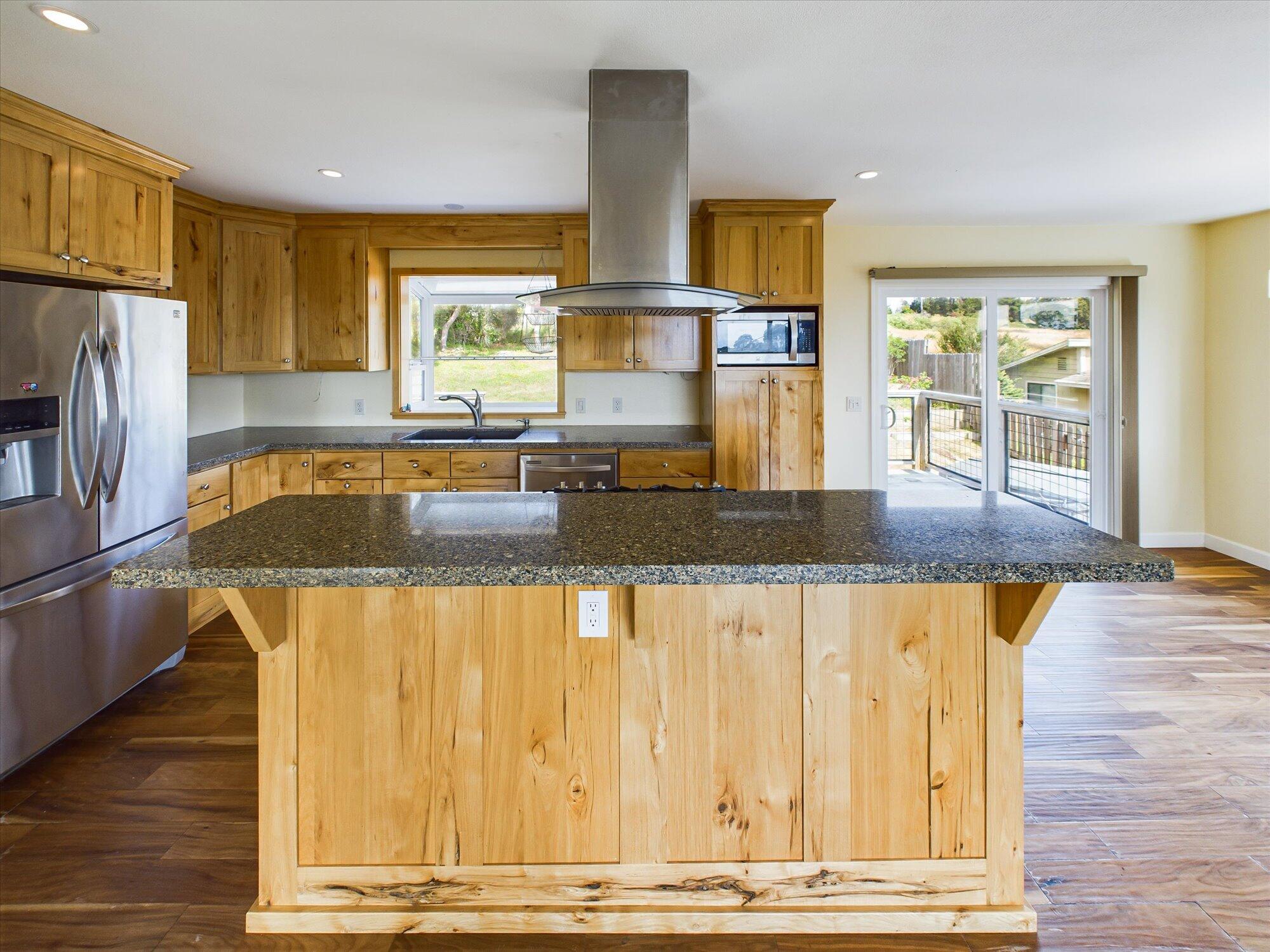 1563 Salmon Avenue, McKinleyville
