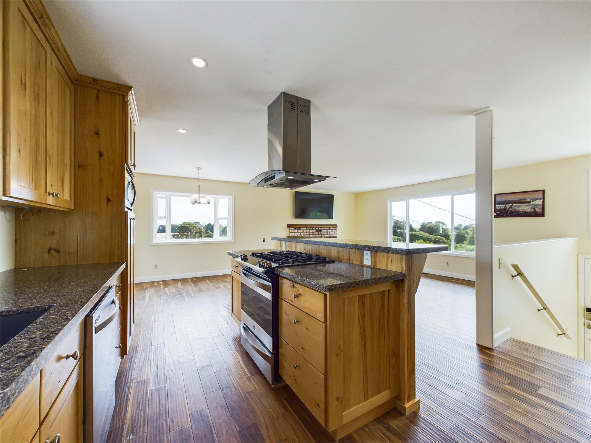 1563 Salmon Avenue, McKinleyville