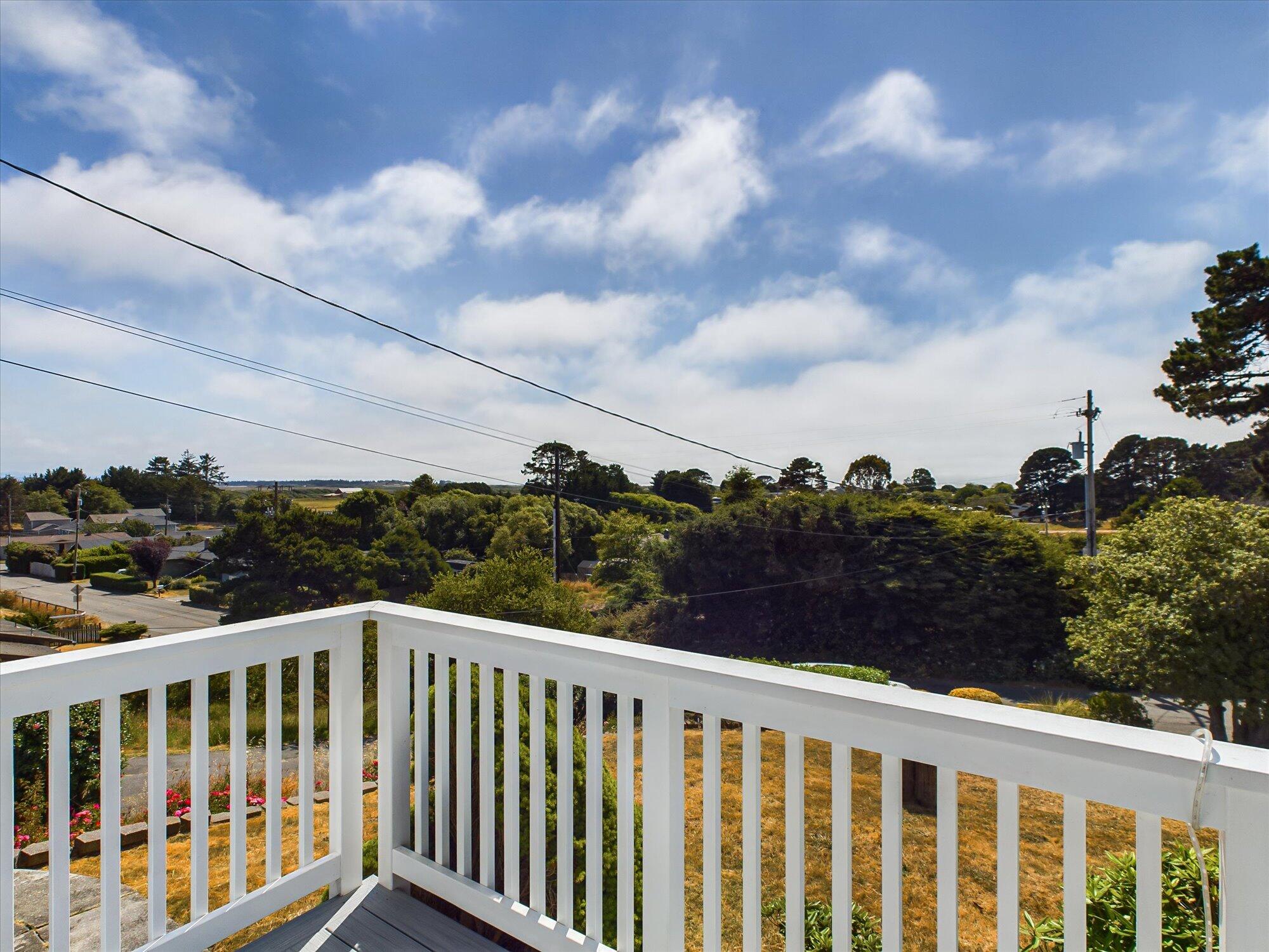 1563 Salmon Avenue, McKinleyville