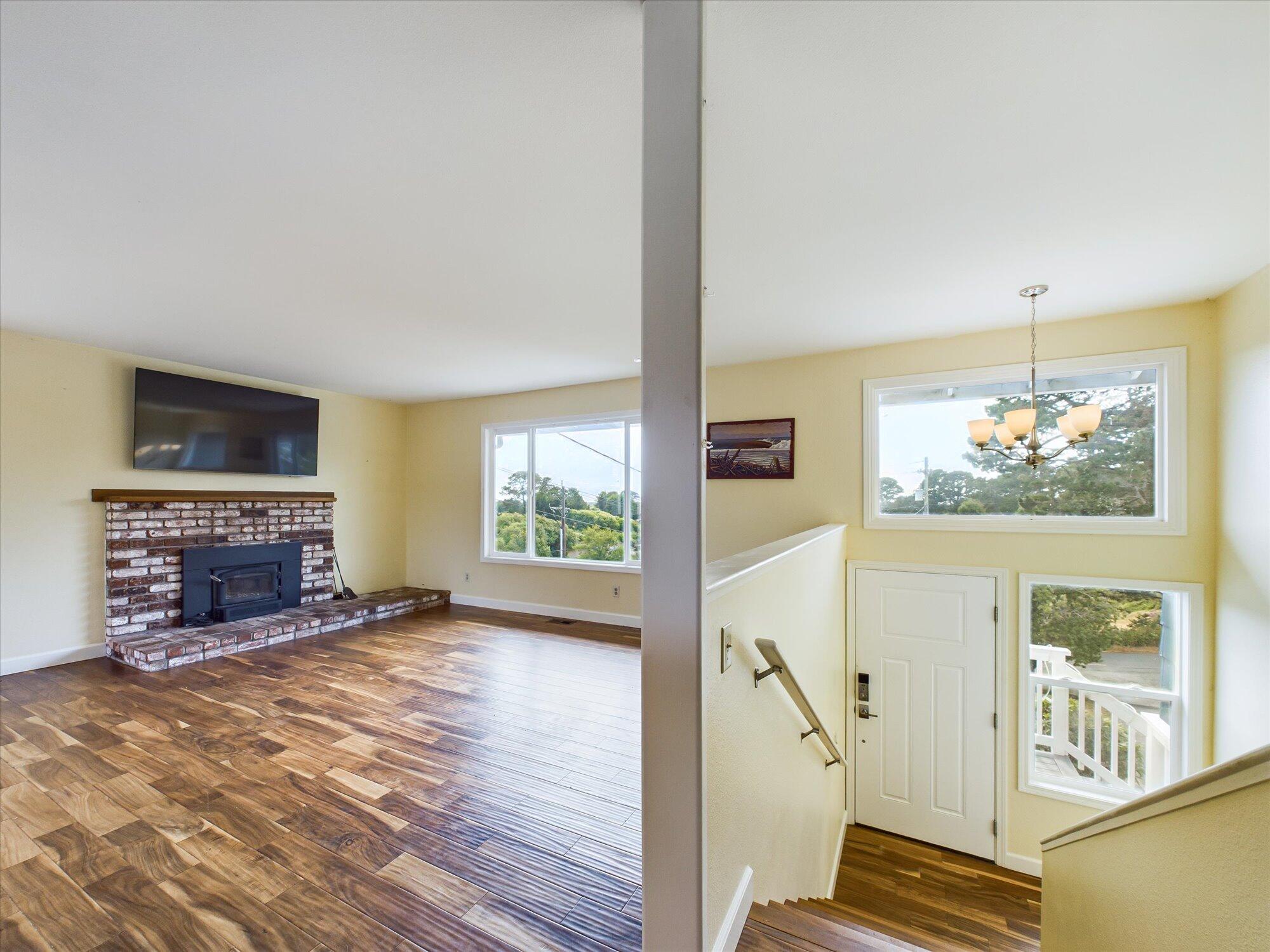 1563 Salmon Avenue, McKinleyville