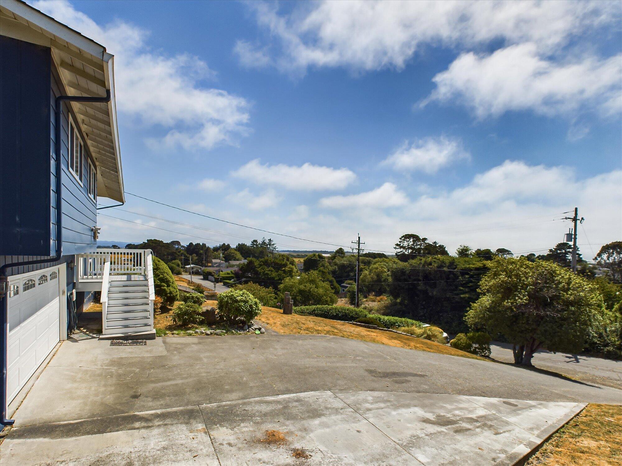 1563 Salmon Avenue, McKinleyville