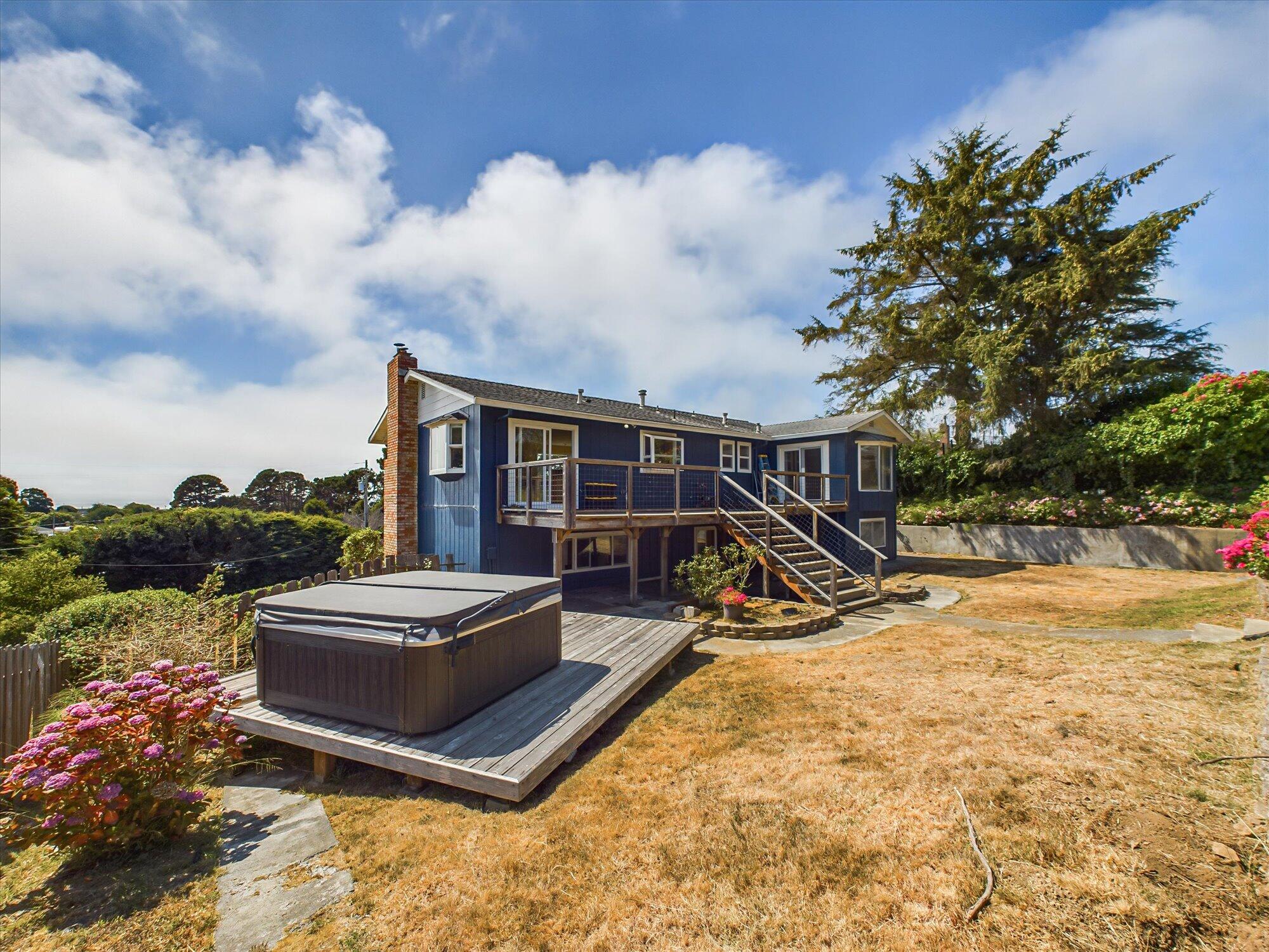 1563 Salmon Avenue, McKinleyville