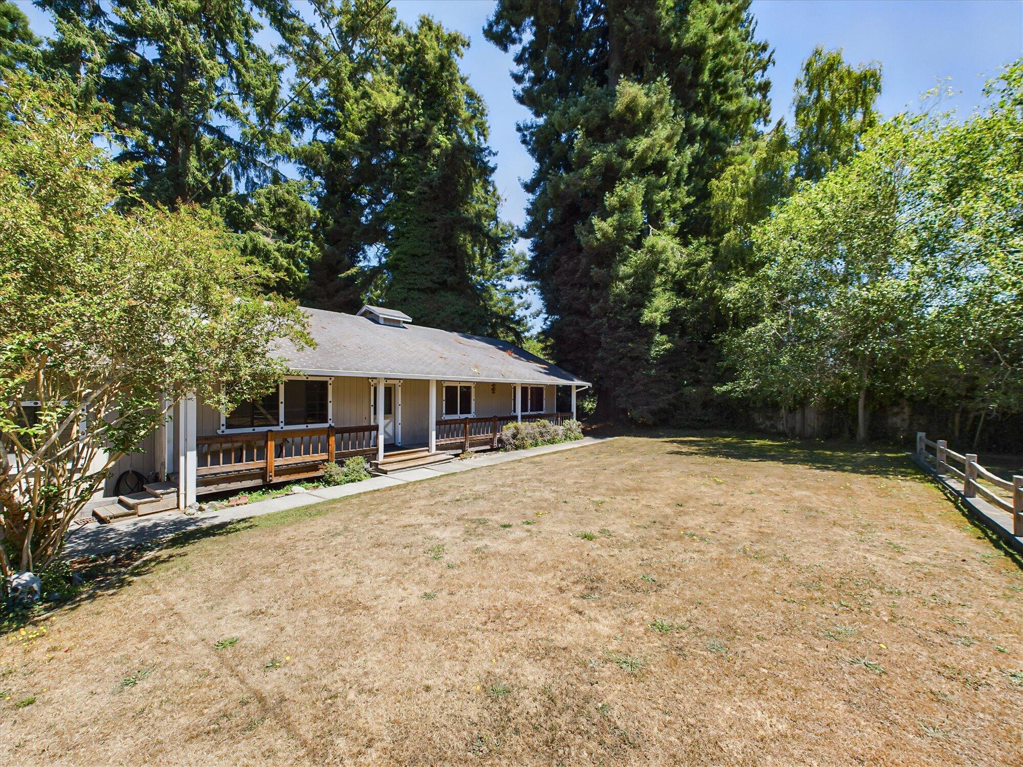 2035 Holly Street