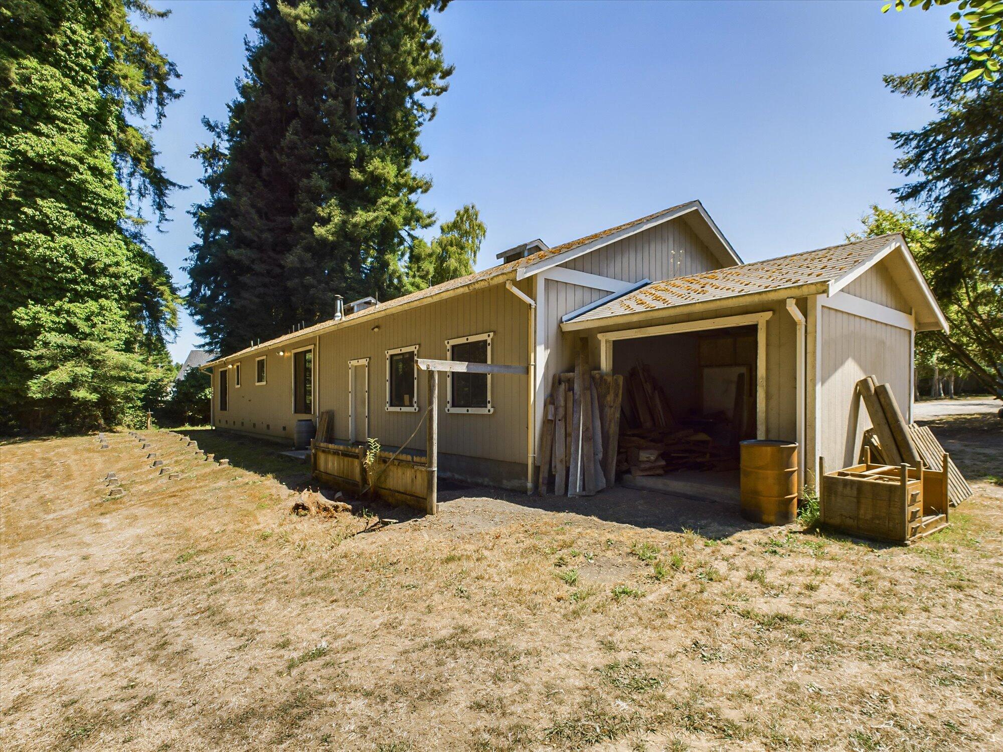 2035 Holly Street