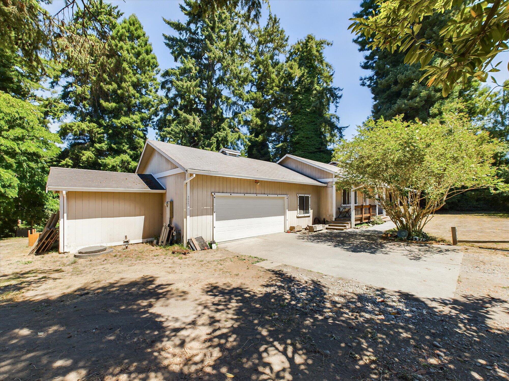 2035 Holly Street