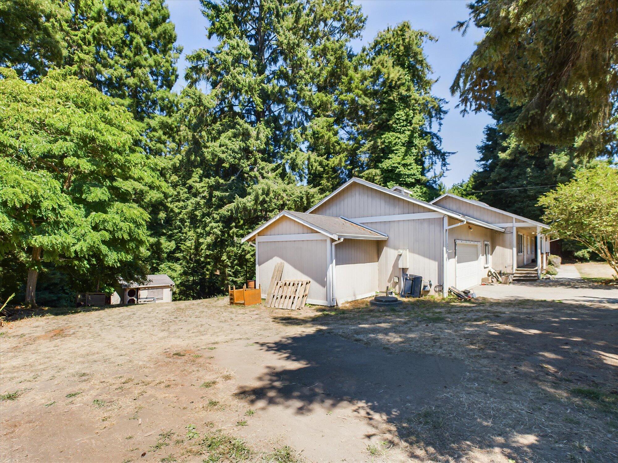 2035 Holly Street