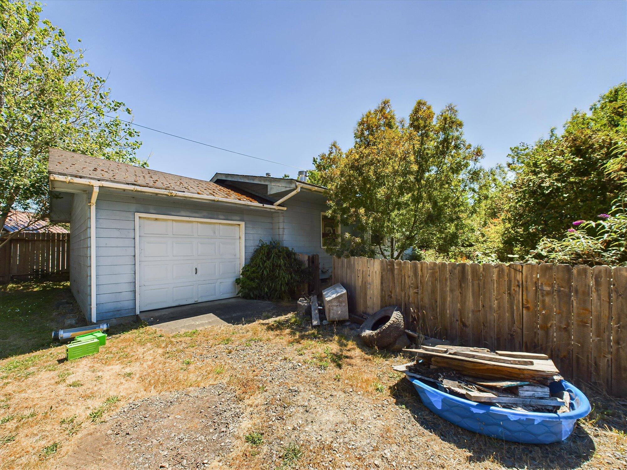 2035 Holly Street