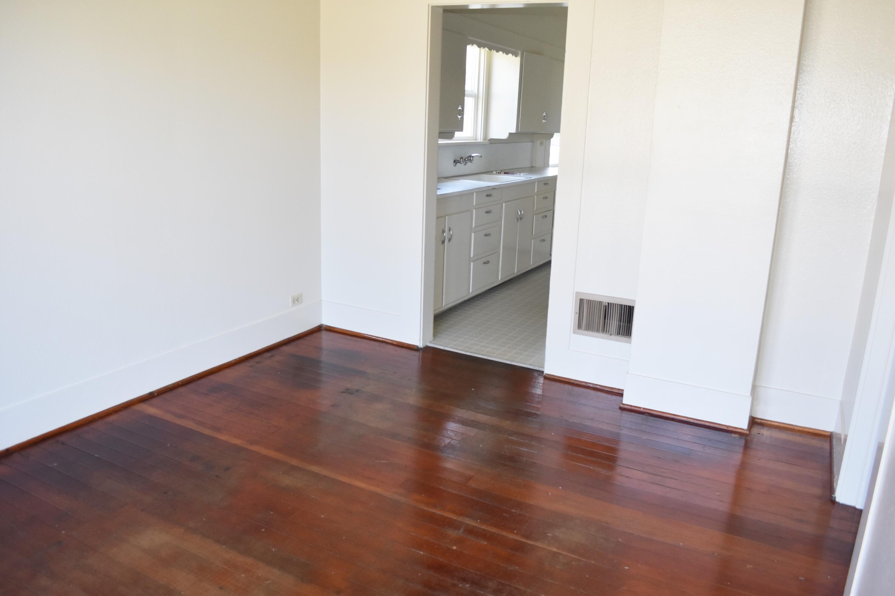 671 4th Street