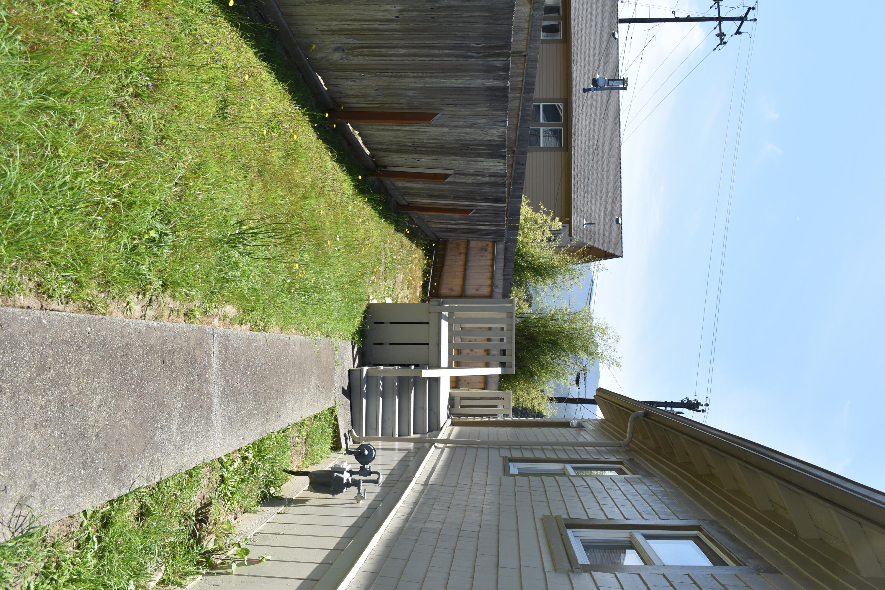 671 4th Street