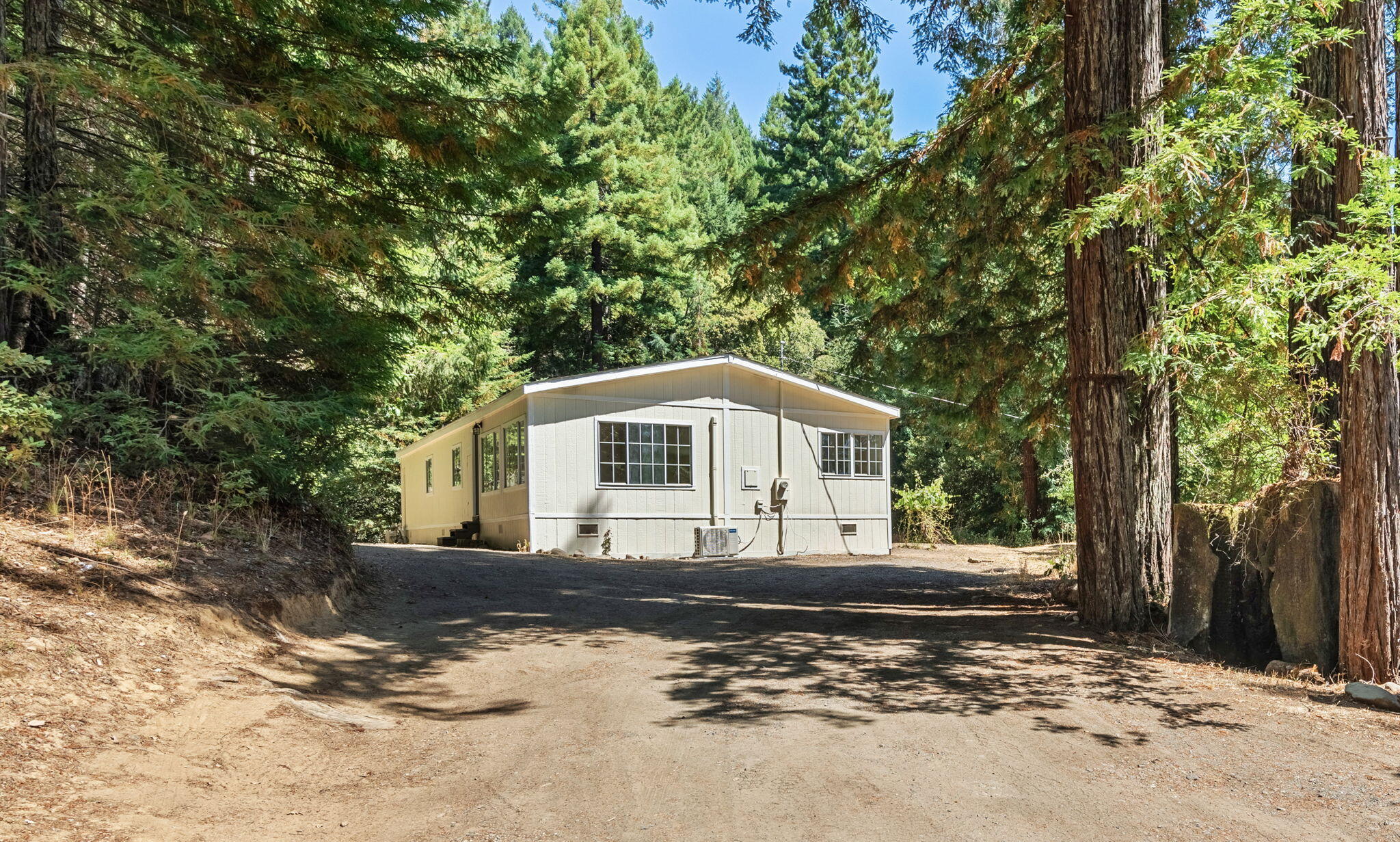 646 Sequoia Road