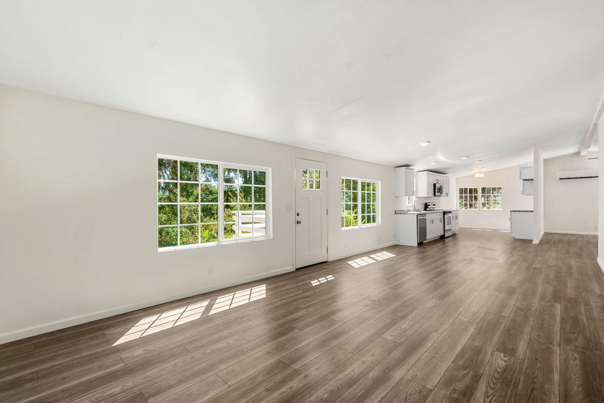 646 Sequoia Road