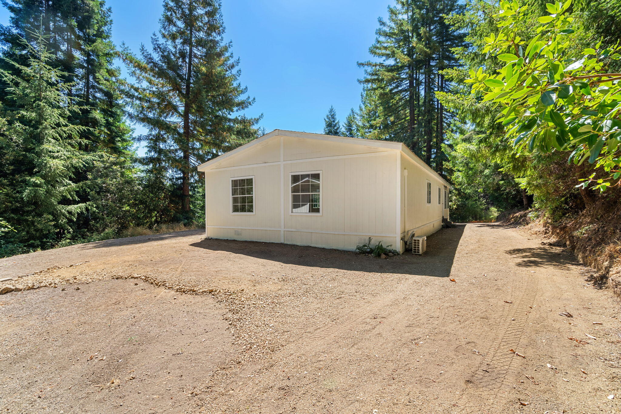 646 Sequoia Road