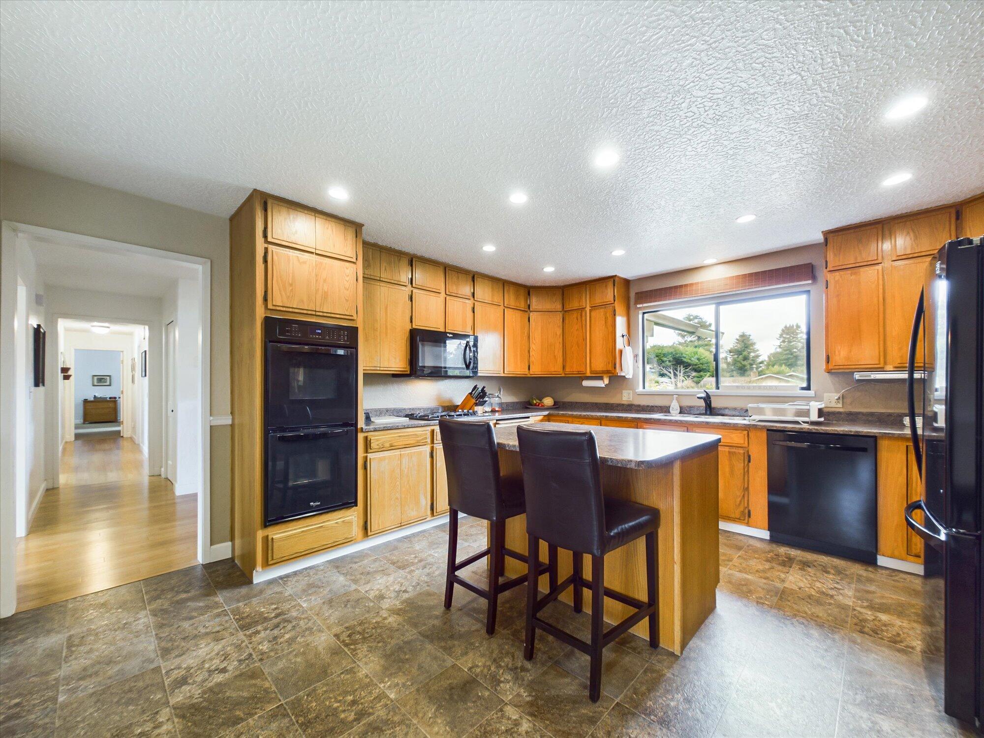 6001 Mckenny Lane