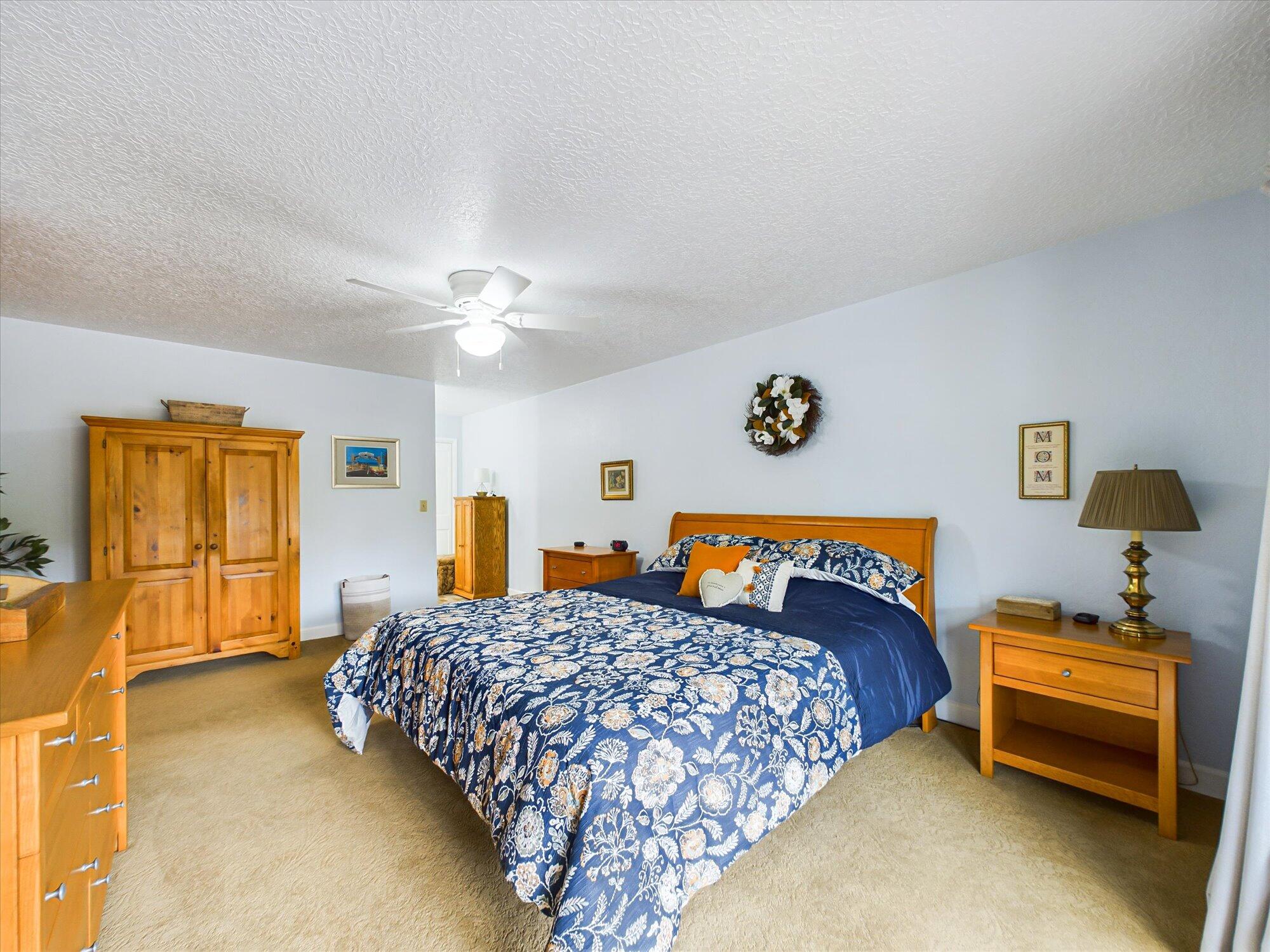 6001 Mckenny Lane