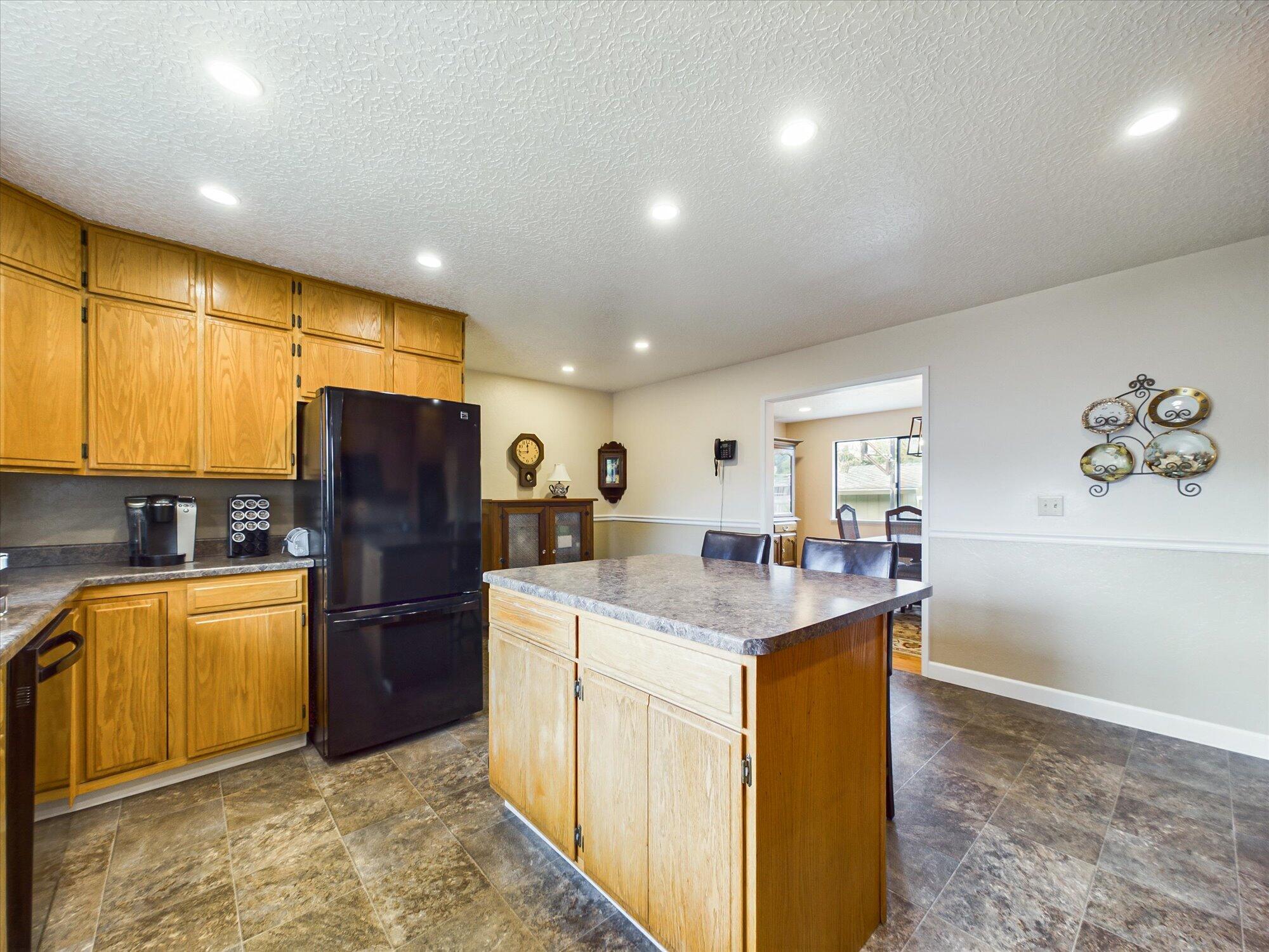6001 Mckenny Lane