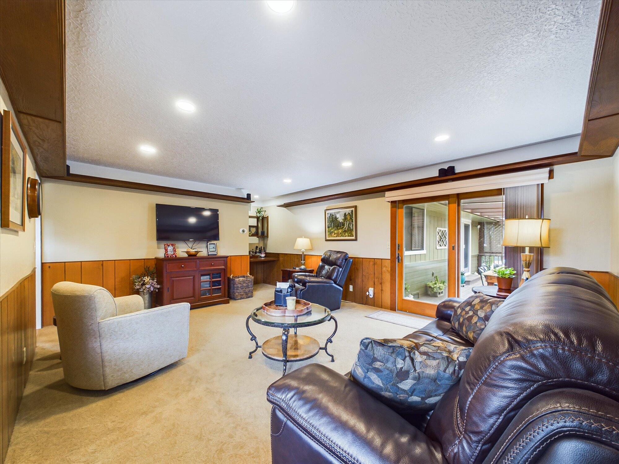 6001 Mckenny Lane