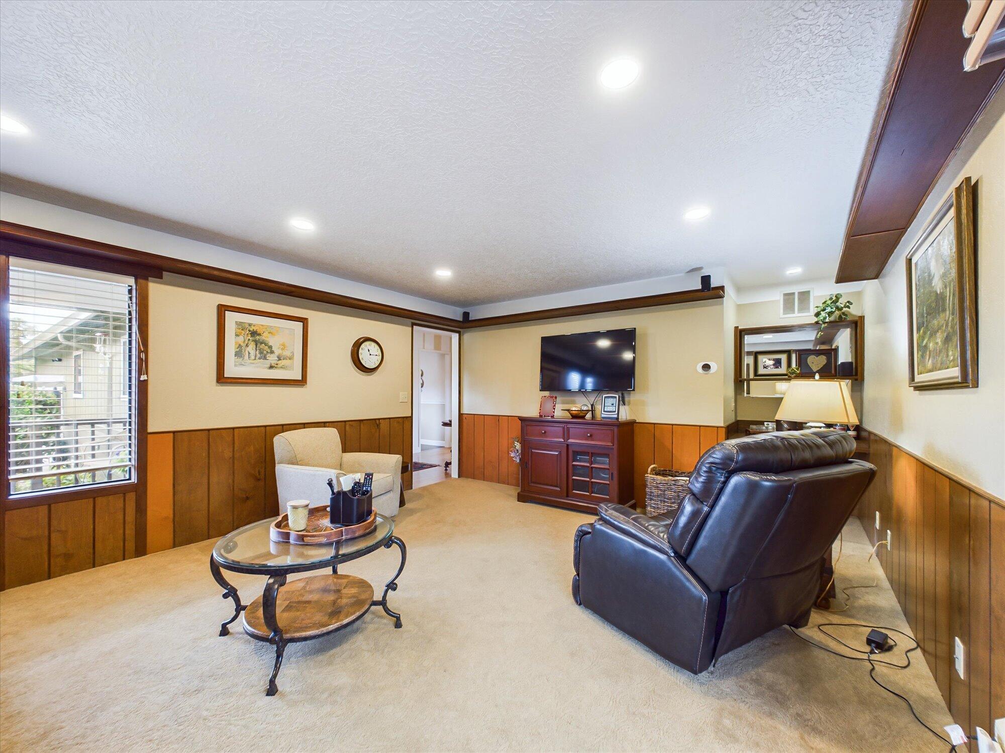 6001 Mckenny Lane