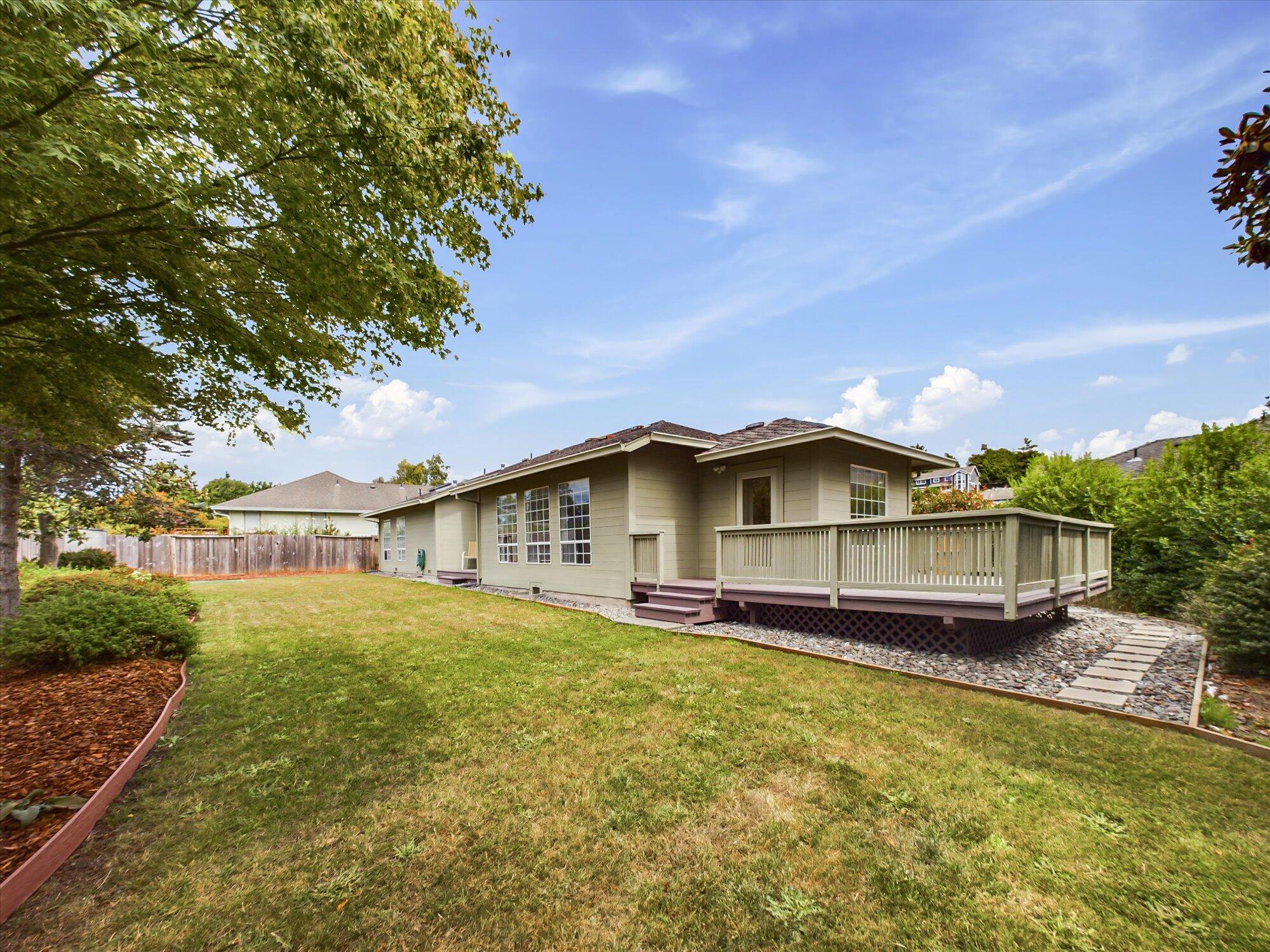 2150 Lexington Court, McKinleyville